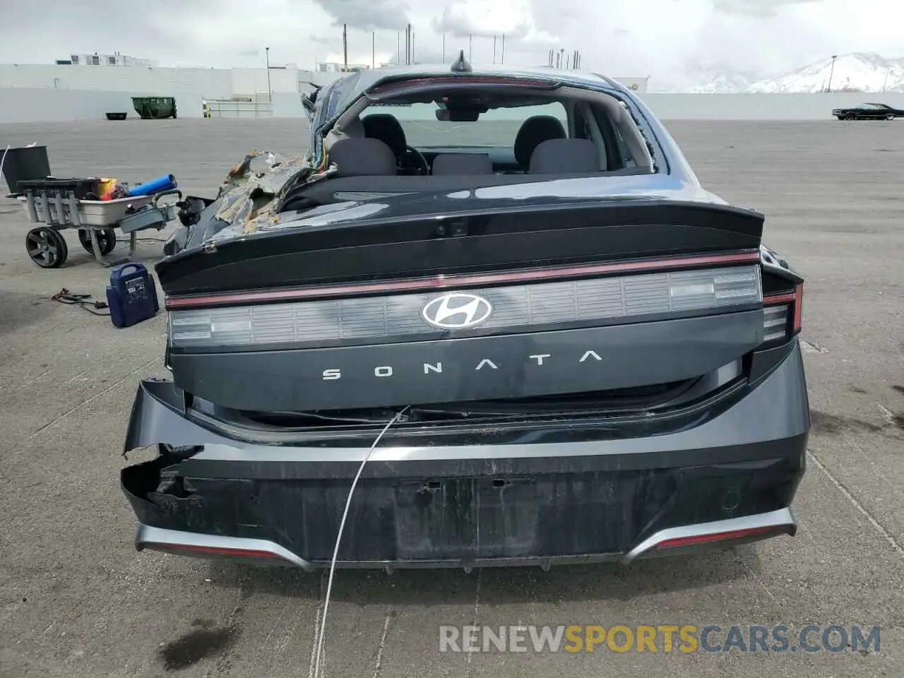 6 Photograph of a damaged car KMHL64JA9SA453469 HYUNDAI SONATA 2025