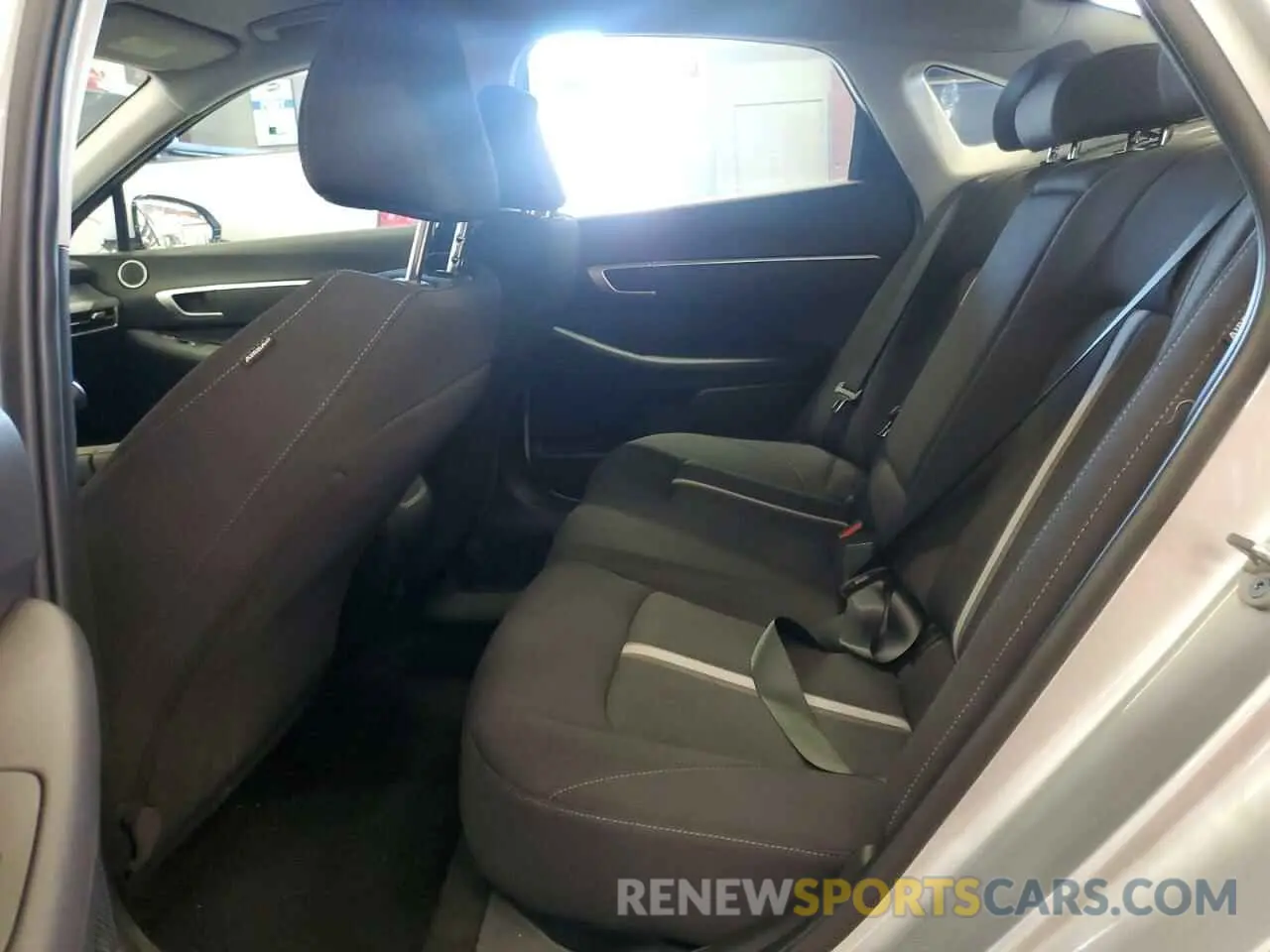10 Photograph of a damaged car KMHL64JA9SA456887 HYUNDAI SONATA 2025