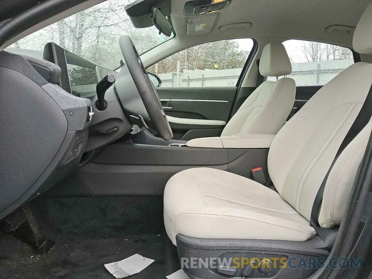5 Photograph of a damaged car KMHL64JA9SA474709 HYUNDAI SONATA 2025