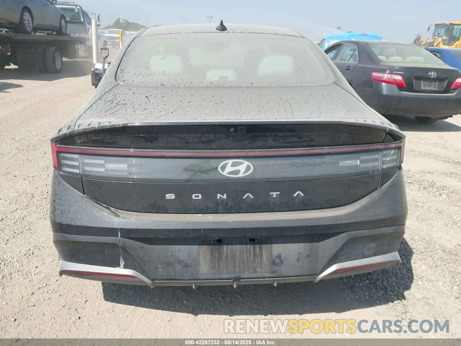 16 Photograph of a damaged car KMHL64JAXSA437748 HYUNDAI SONATA 2025