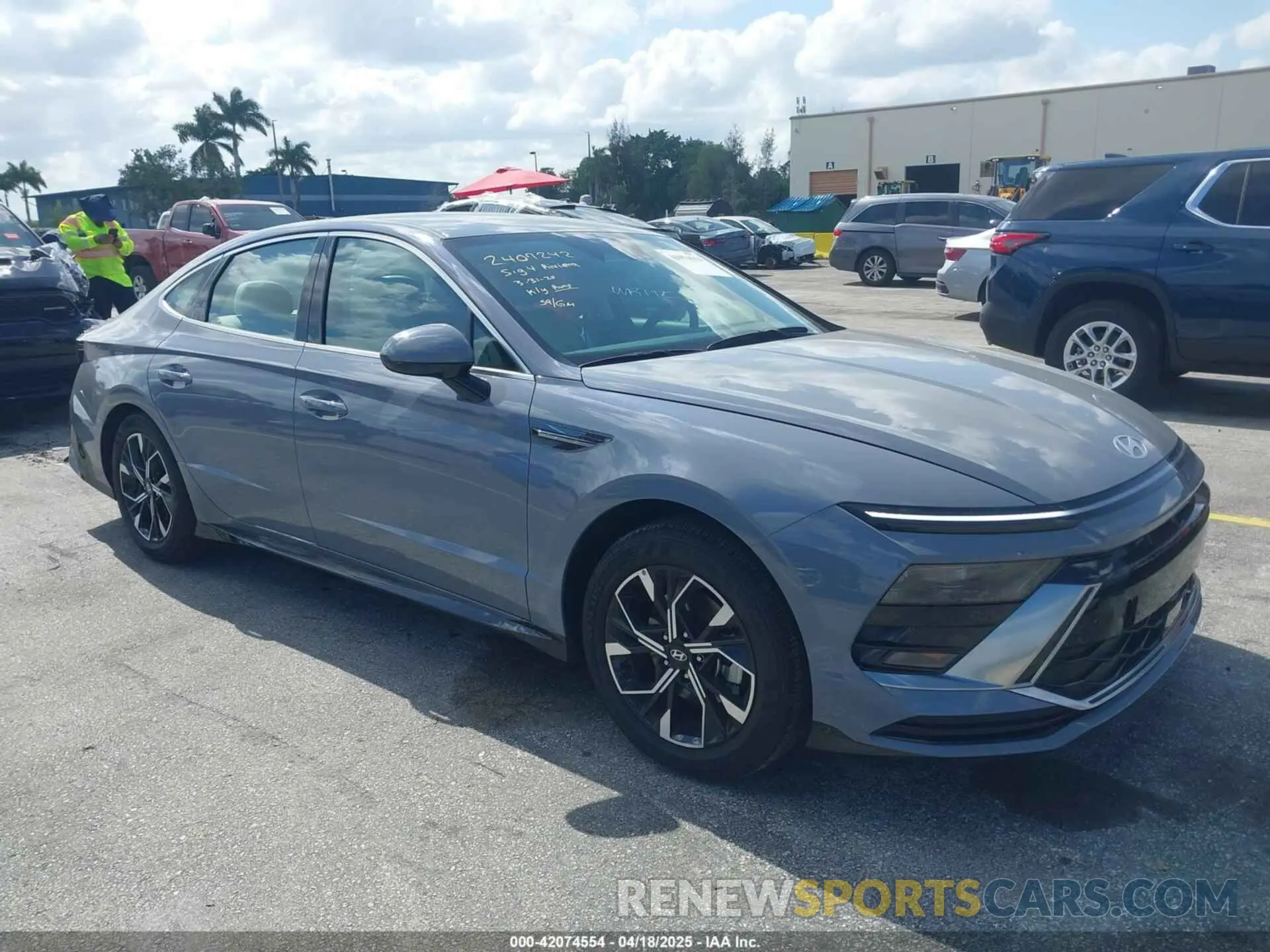 1 Photograph of a damaged car KMHL64JAXSA452394 HYUNDAI SONATA 2025