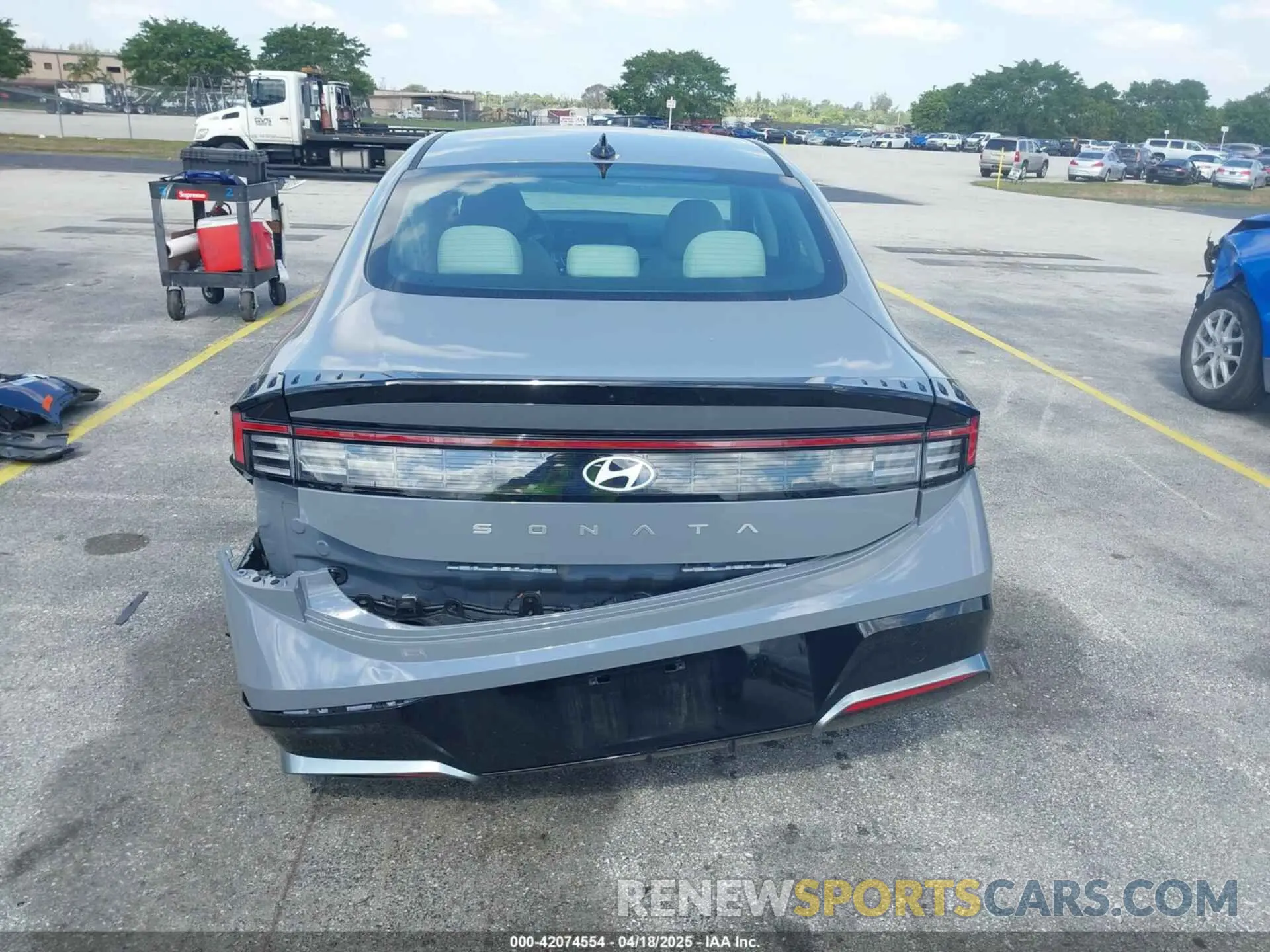 16 Photograph of a damaged car KMHL64JAXSA452394 HYUNDAI SONATA 2025