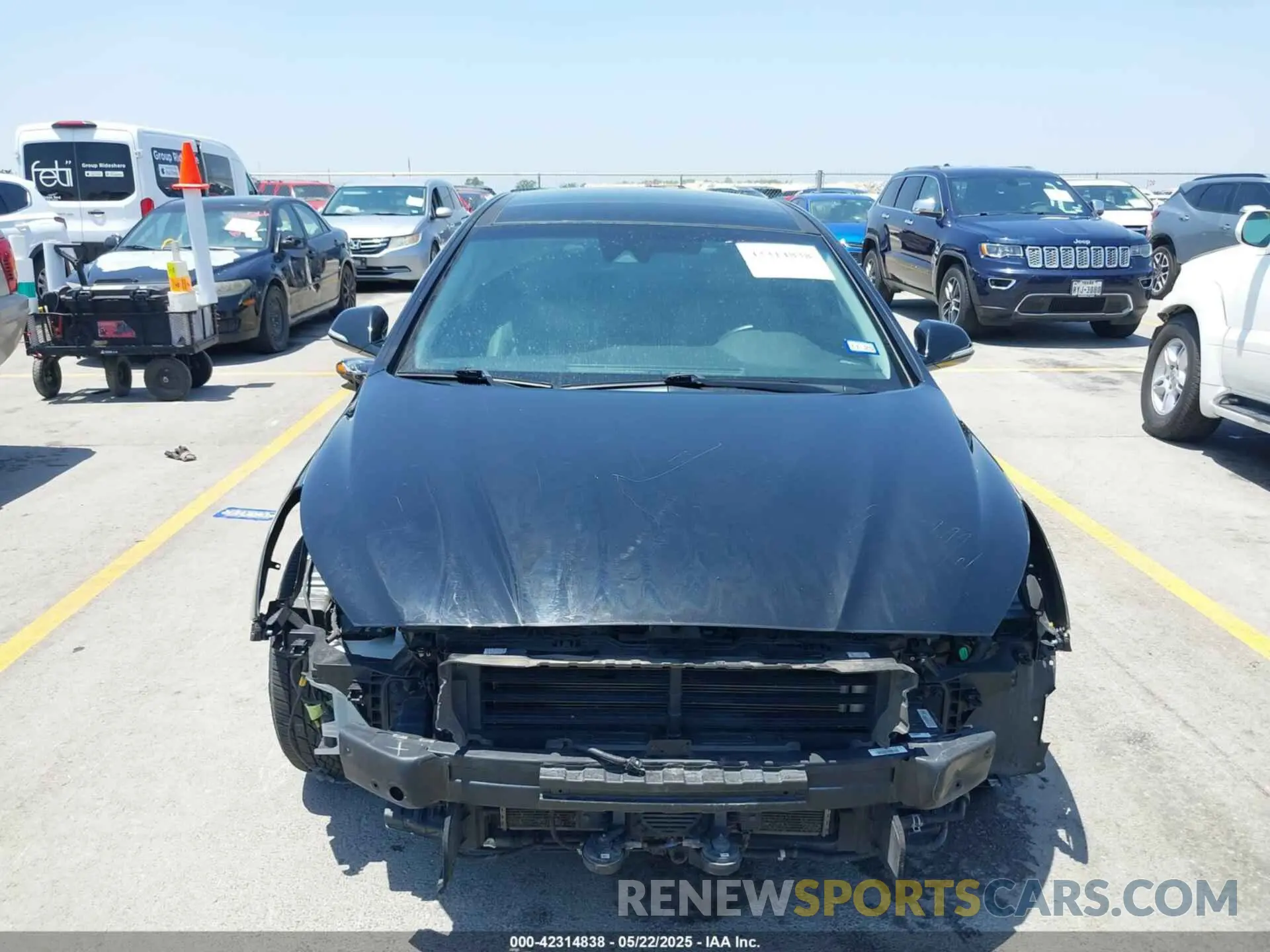 13 Photograph of a damaged car KMHE34L35KA092824 HYUNDAI SONATA HYBRID 2019
