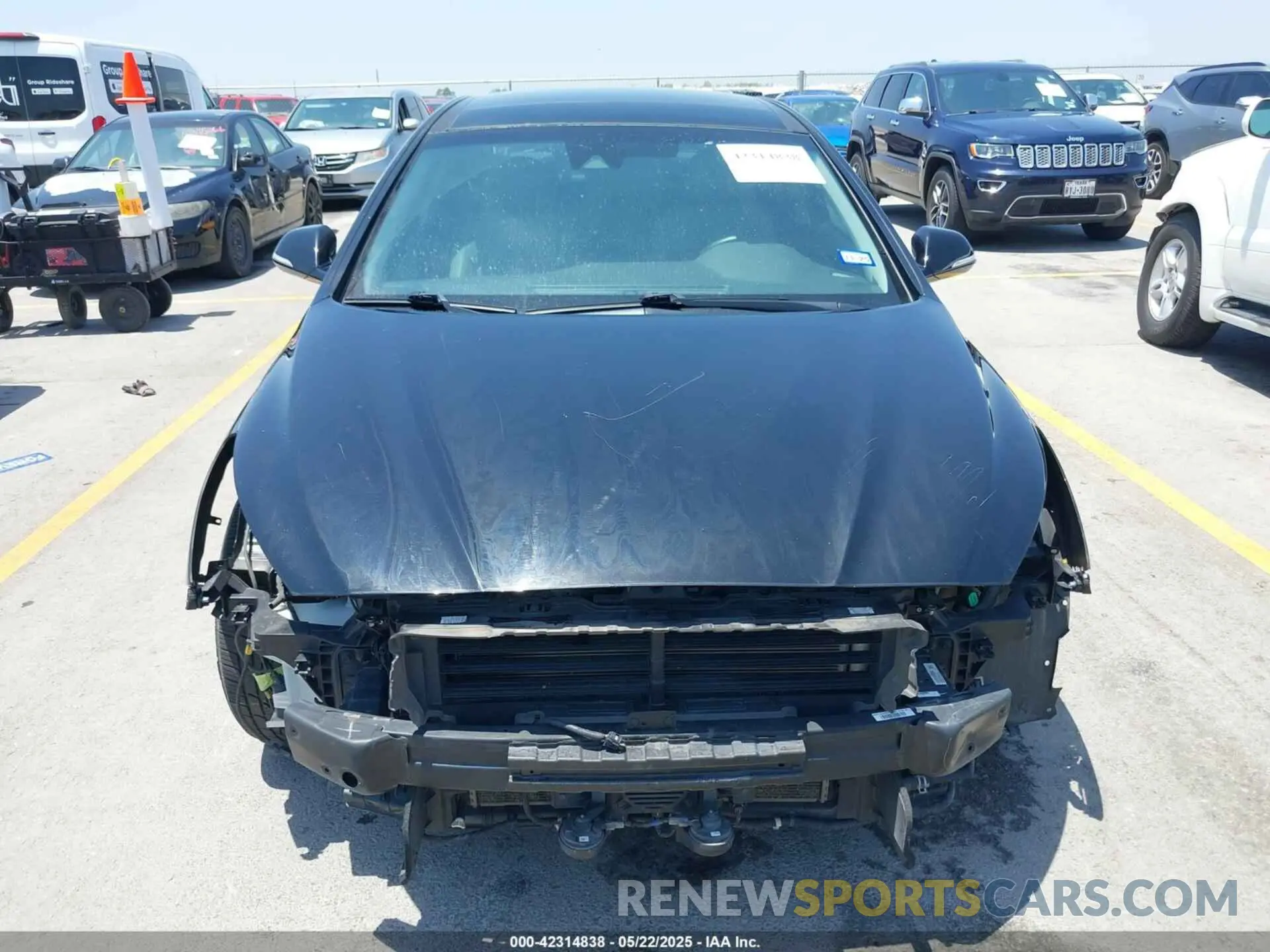 6 Photograph of a damaged car KMHE34L35KA092824 HYUNDAI SONATA HYBRID 2019