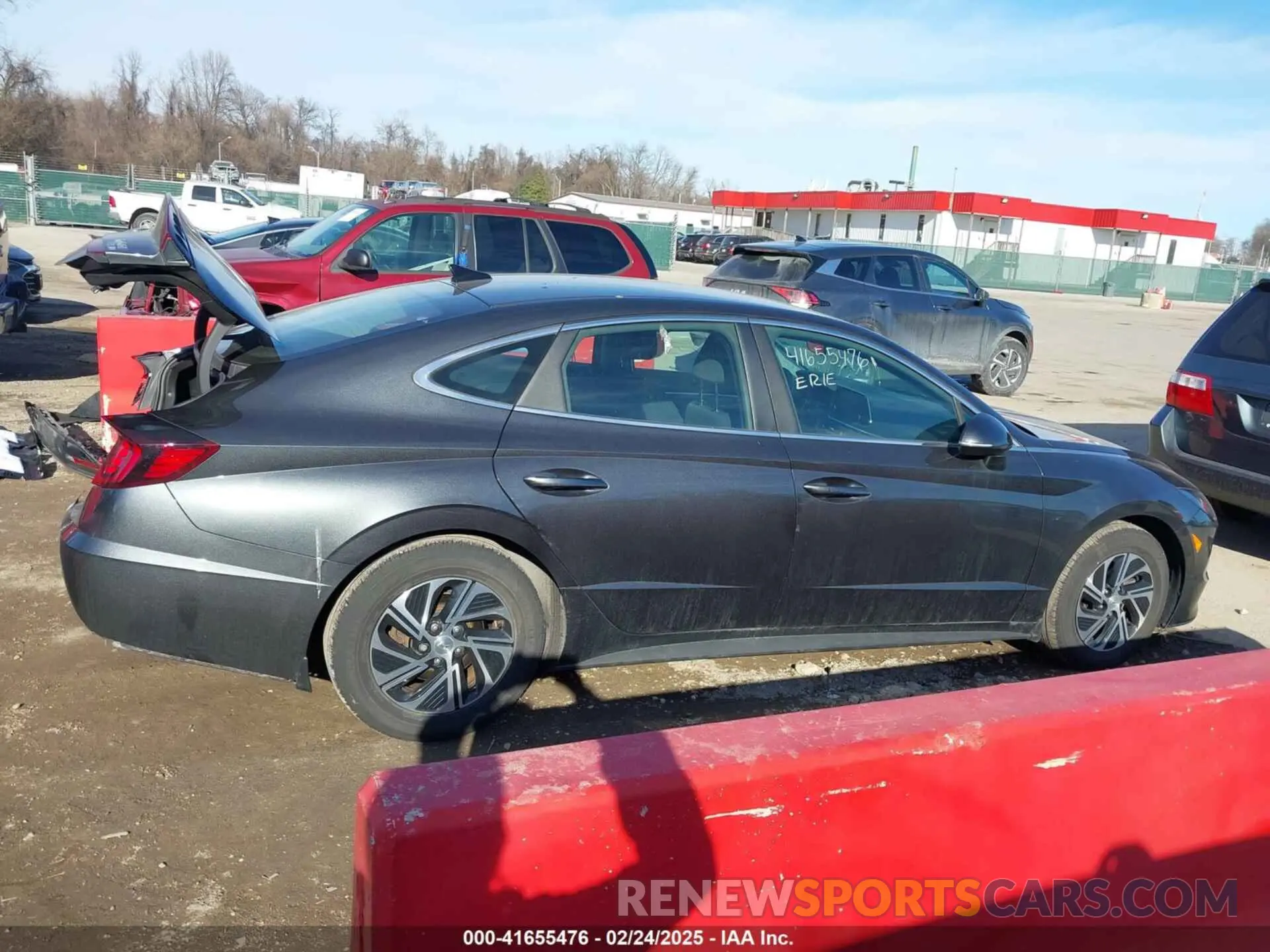 14 Photograph of a damaged car KMHL24JJ2LA016152 HYUNDAI SONATA HYBRID 2020