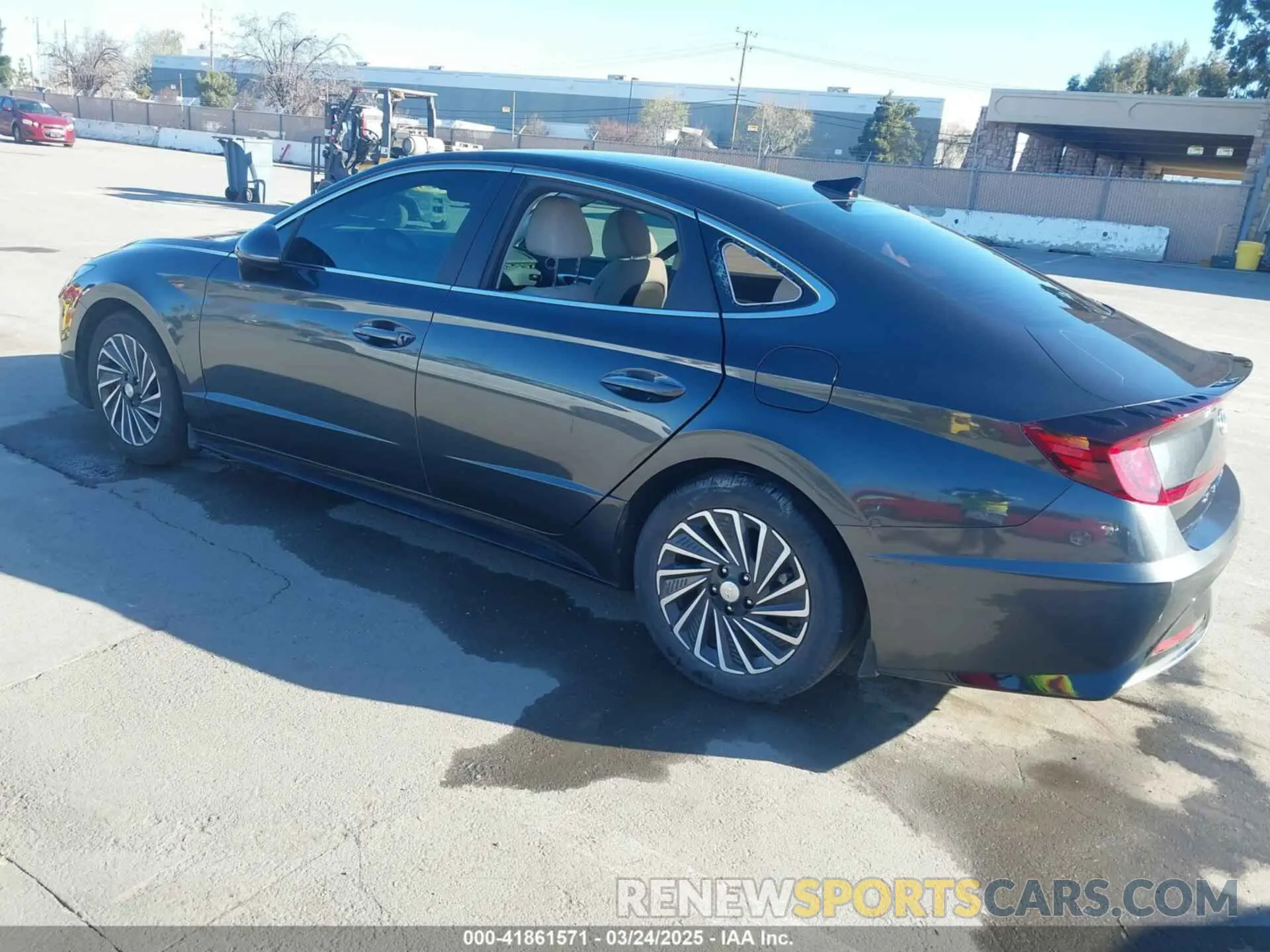 3 Photograph of a damaged car KMHL34JJ0LA011724 HYUNDAI SONATA HYBRID 2020