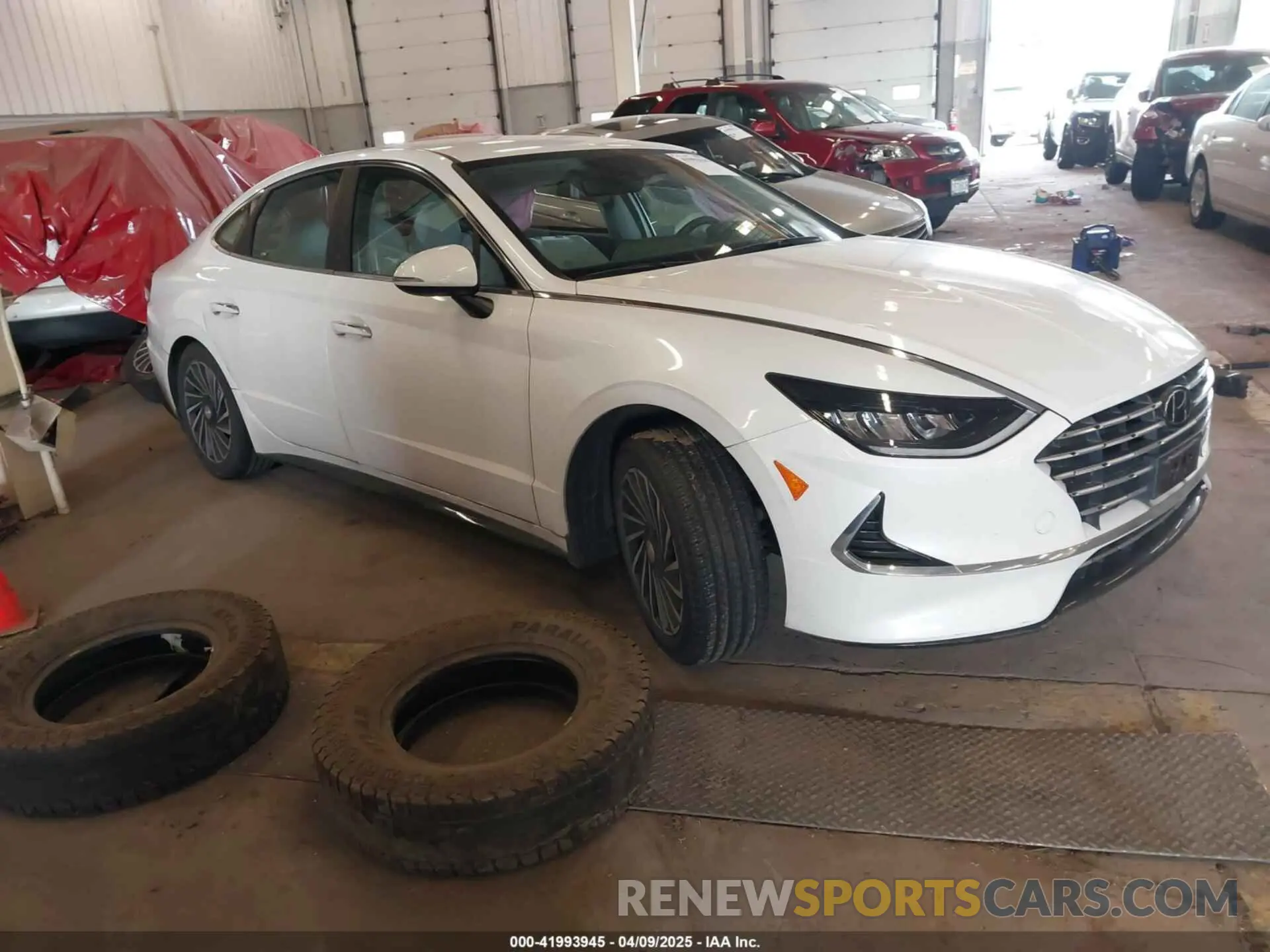 1 Photograph of a damaged car KMHL34JJ1LA015331 HYUNDAI SONATA HYBRID 2020