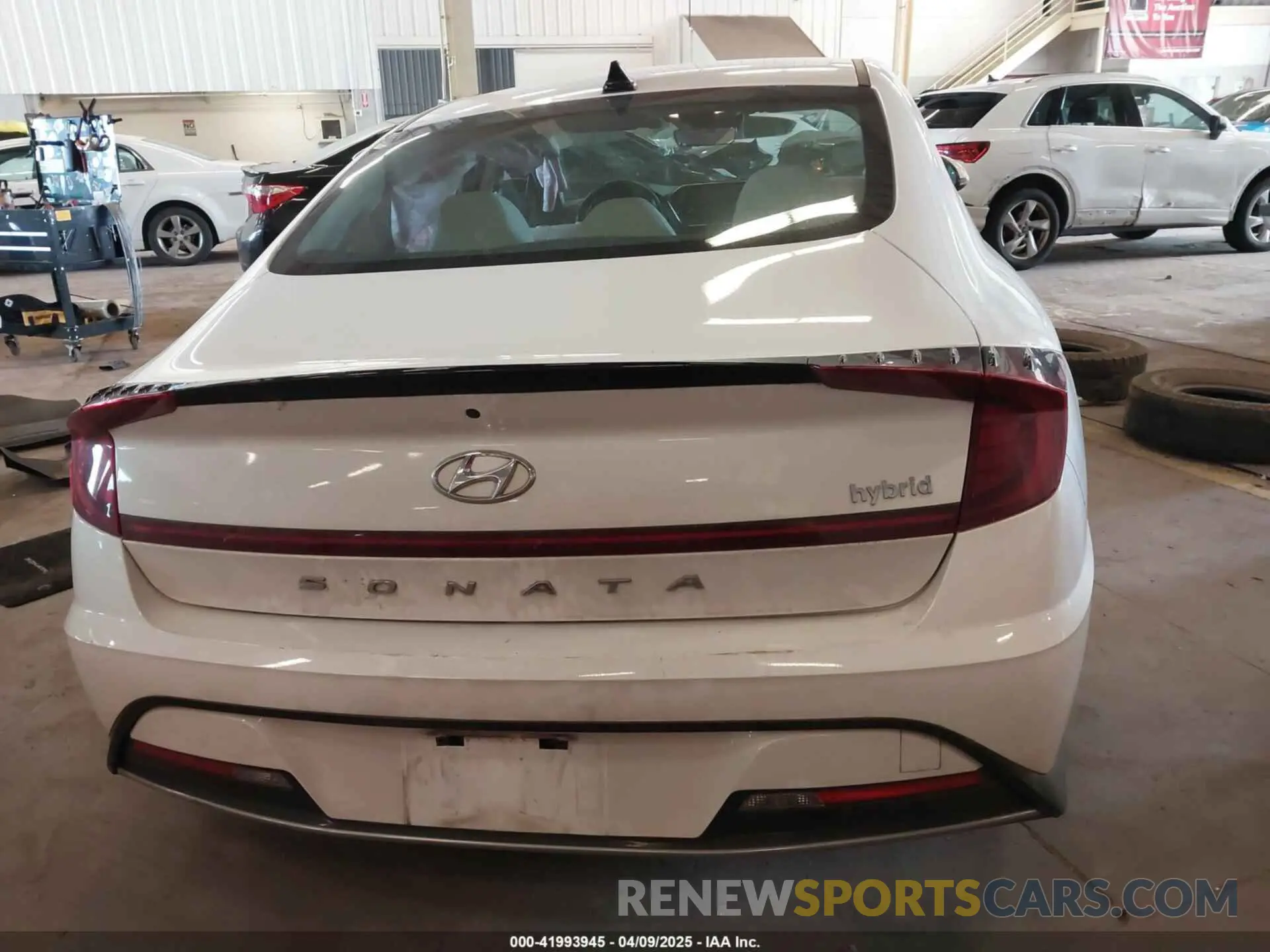16 Photograph of a damaged car KMHL34JJ1LA015331 HYUNDAI SONATA HYBRID 2020