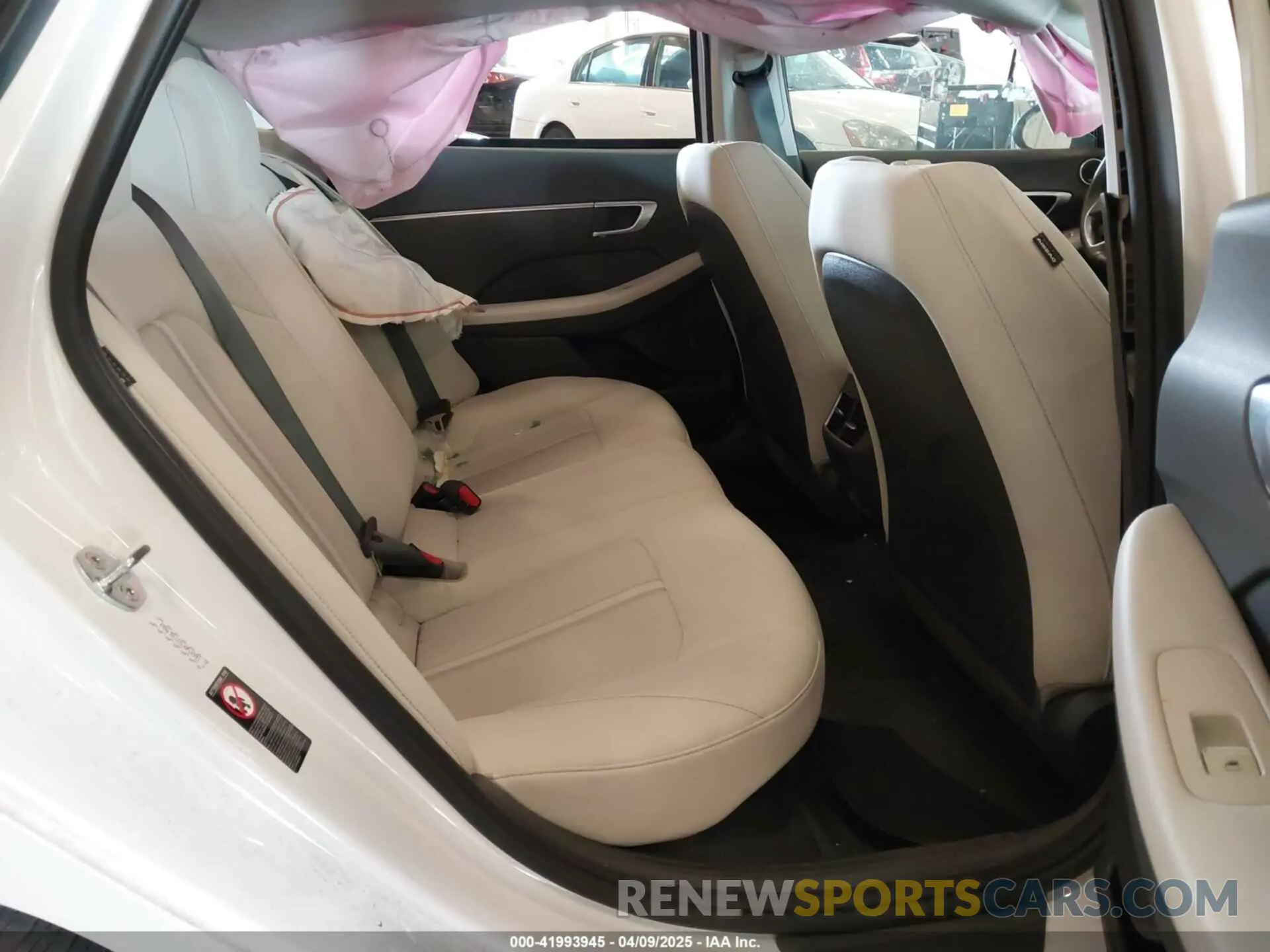 8 Photograph of a damaged car KMHL34JJ1LA015331 HYUNDAI SONATA HYBRID 2020
