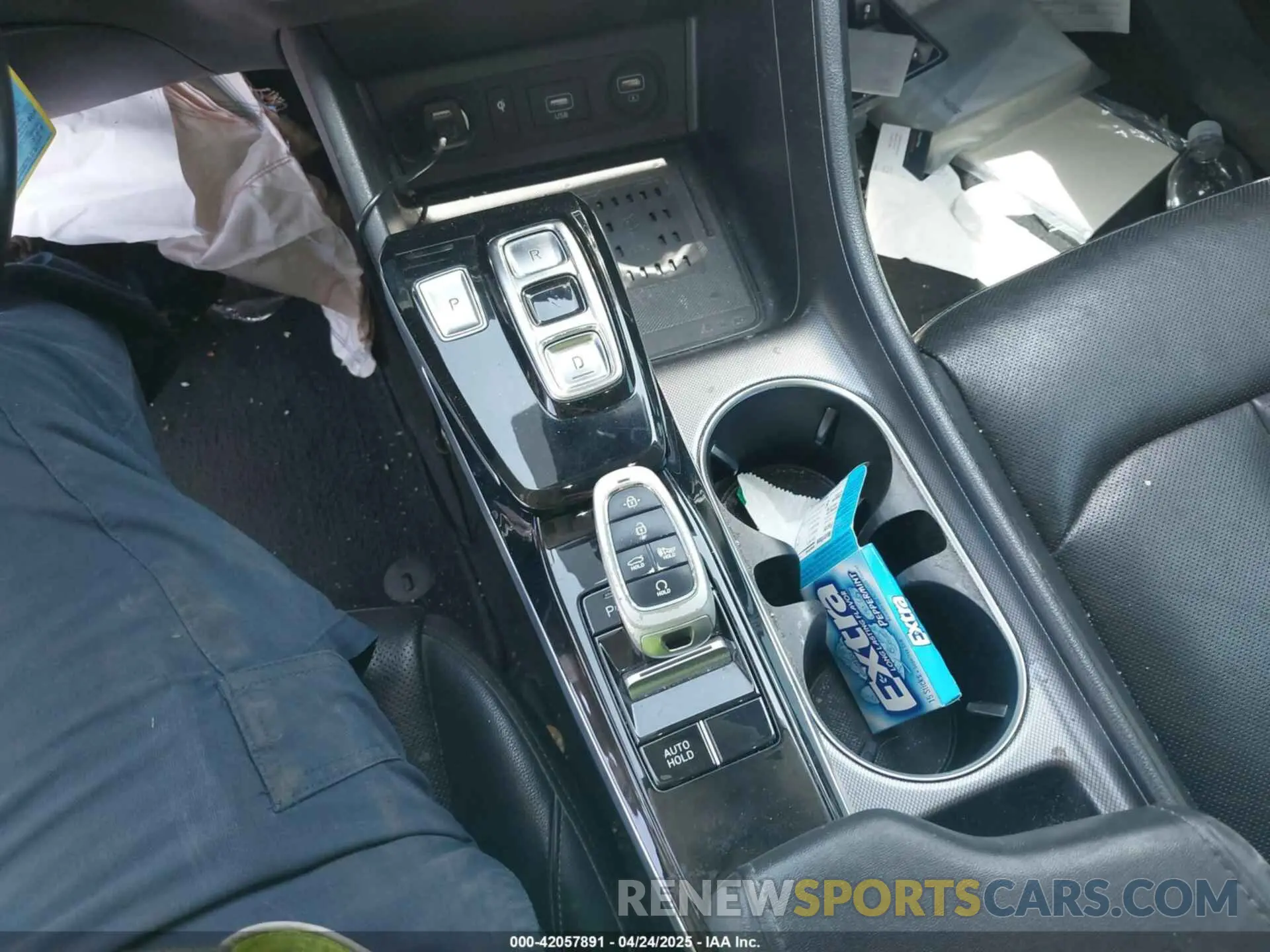 11 Photograph of a damaged car KMHL54JJ1LA012388 HYUNDAI SONATA HYBRID 2020