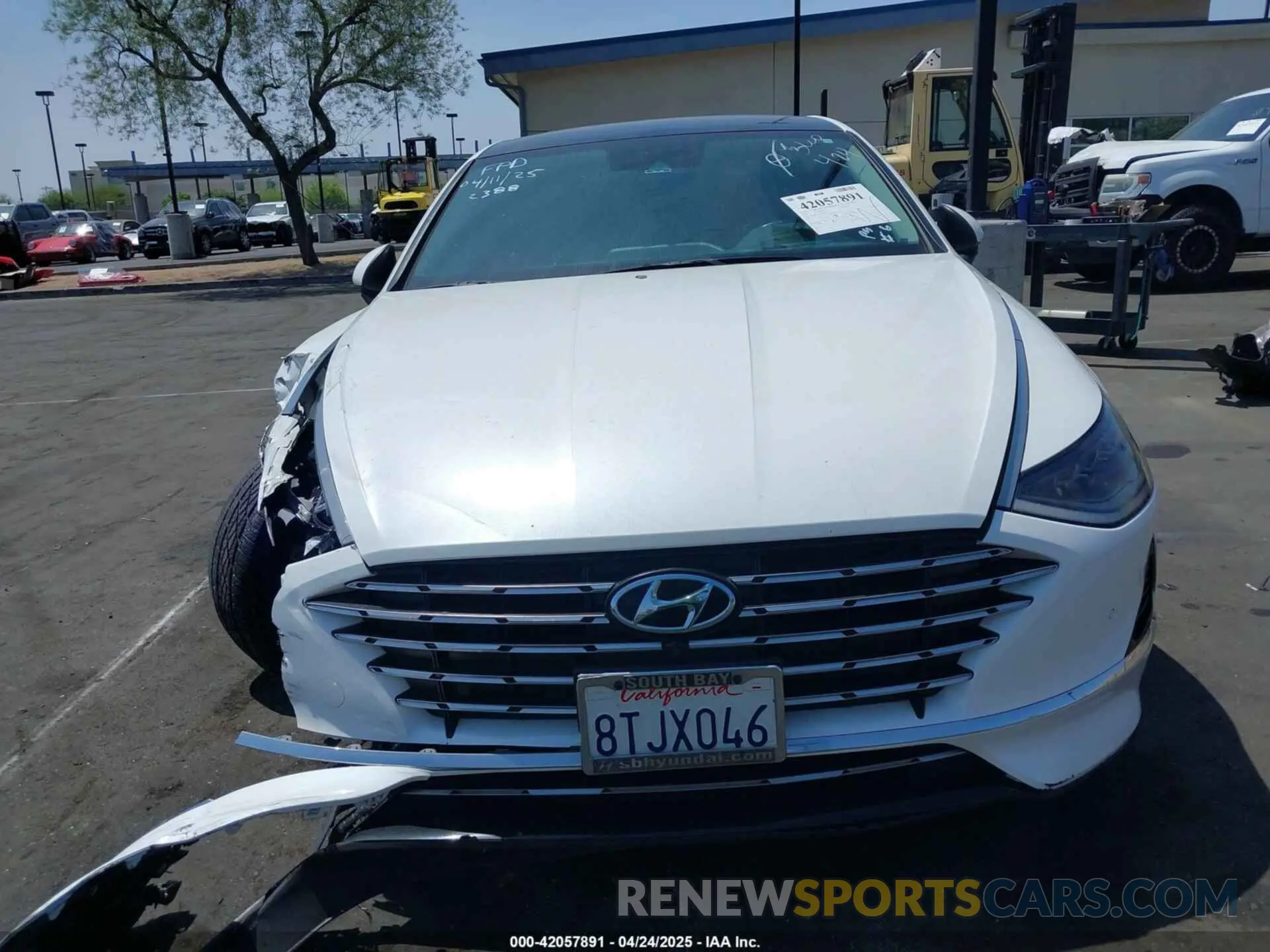 13 Photograph of a damaged car KMHL54JJ1LA012388 HYUNDAI SONATA HYBRID 2020