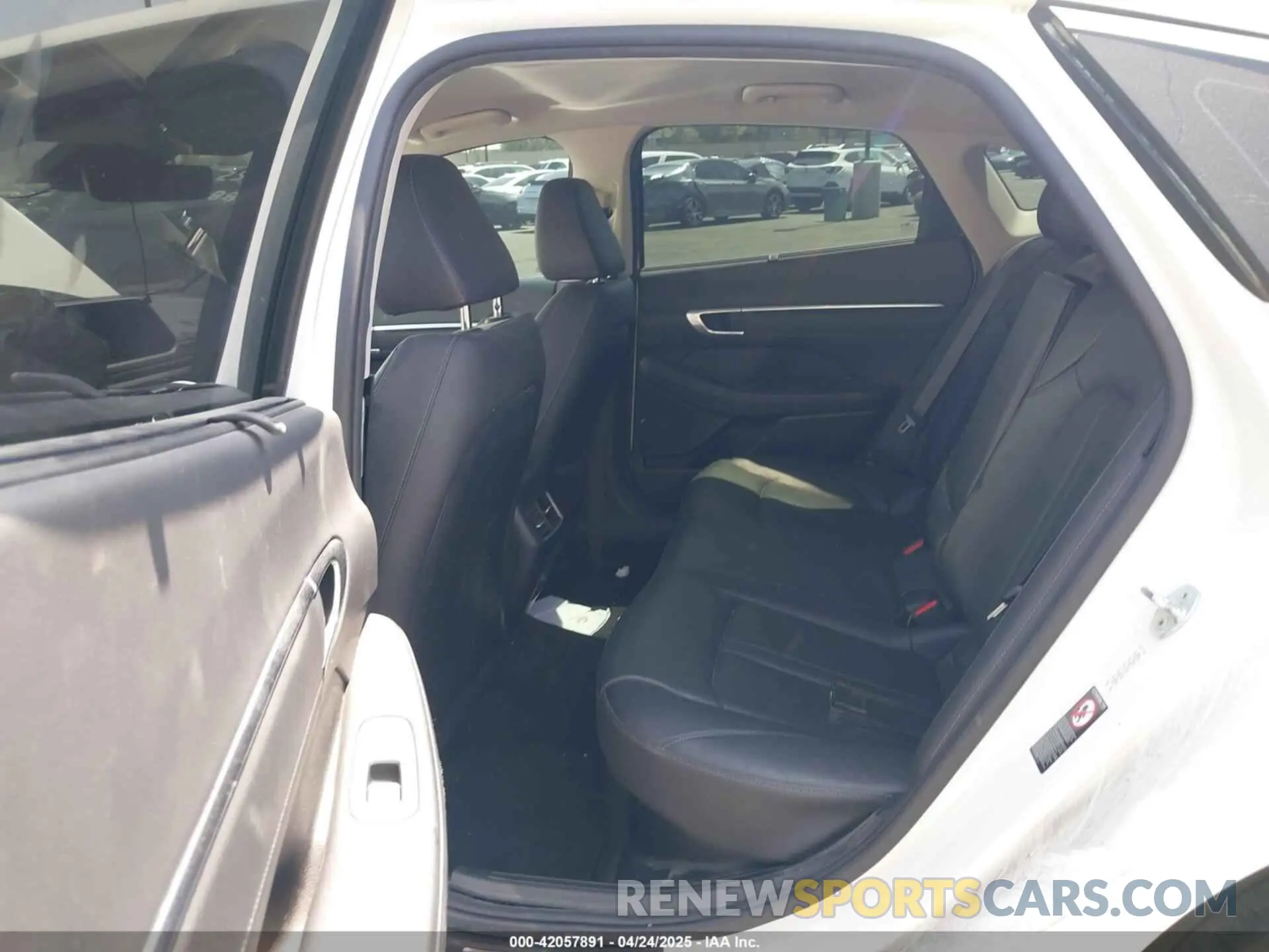 8 Photograph of a damaged car KMHL54JJ1LA012388 HYUNDAI SONATA HYBRID 2020