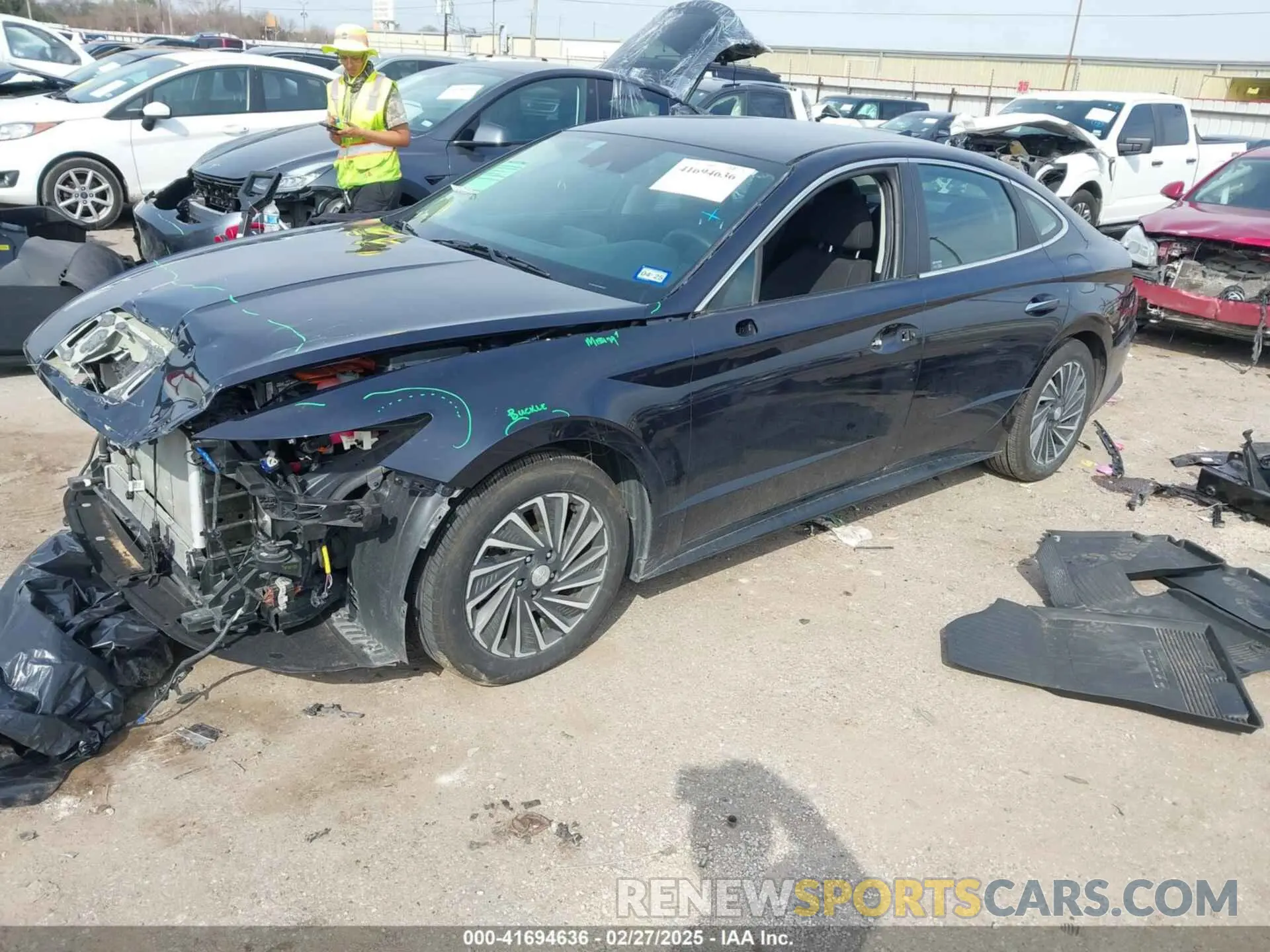 2 Photograph of a damaged car KMHL34JJ1NA047165 HYUNDAI SONATA HYBRID 2022