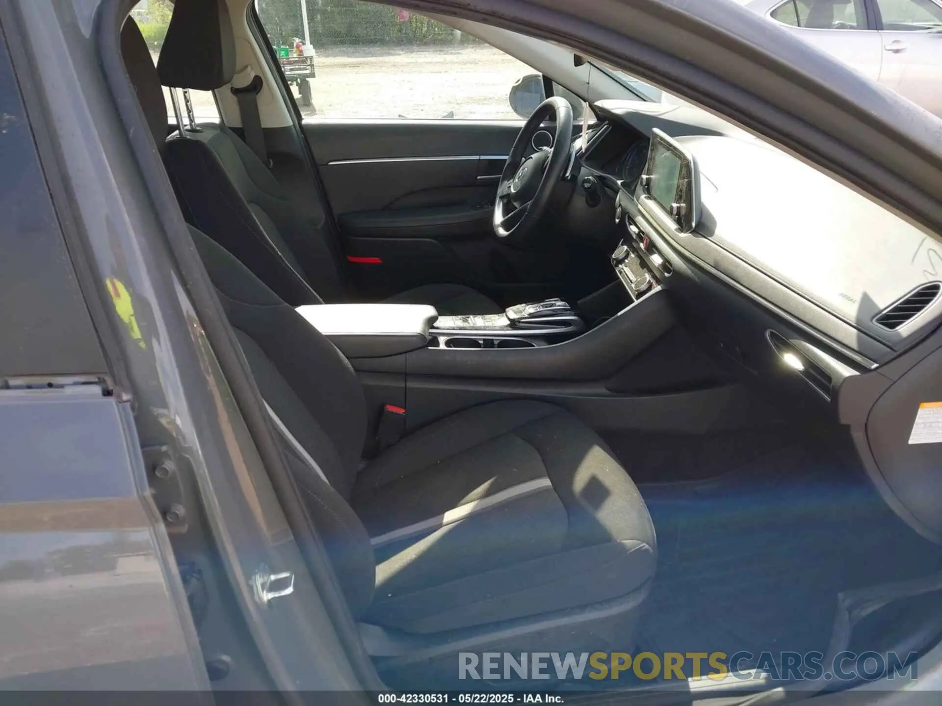 5 Photograph of a damaged car KMHL34JJ4NA039285 HYUNDAI SONATA HYBRID 2022