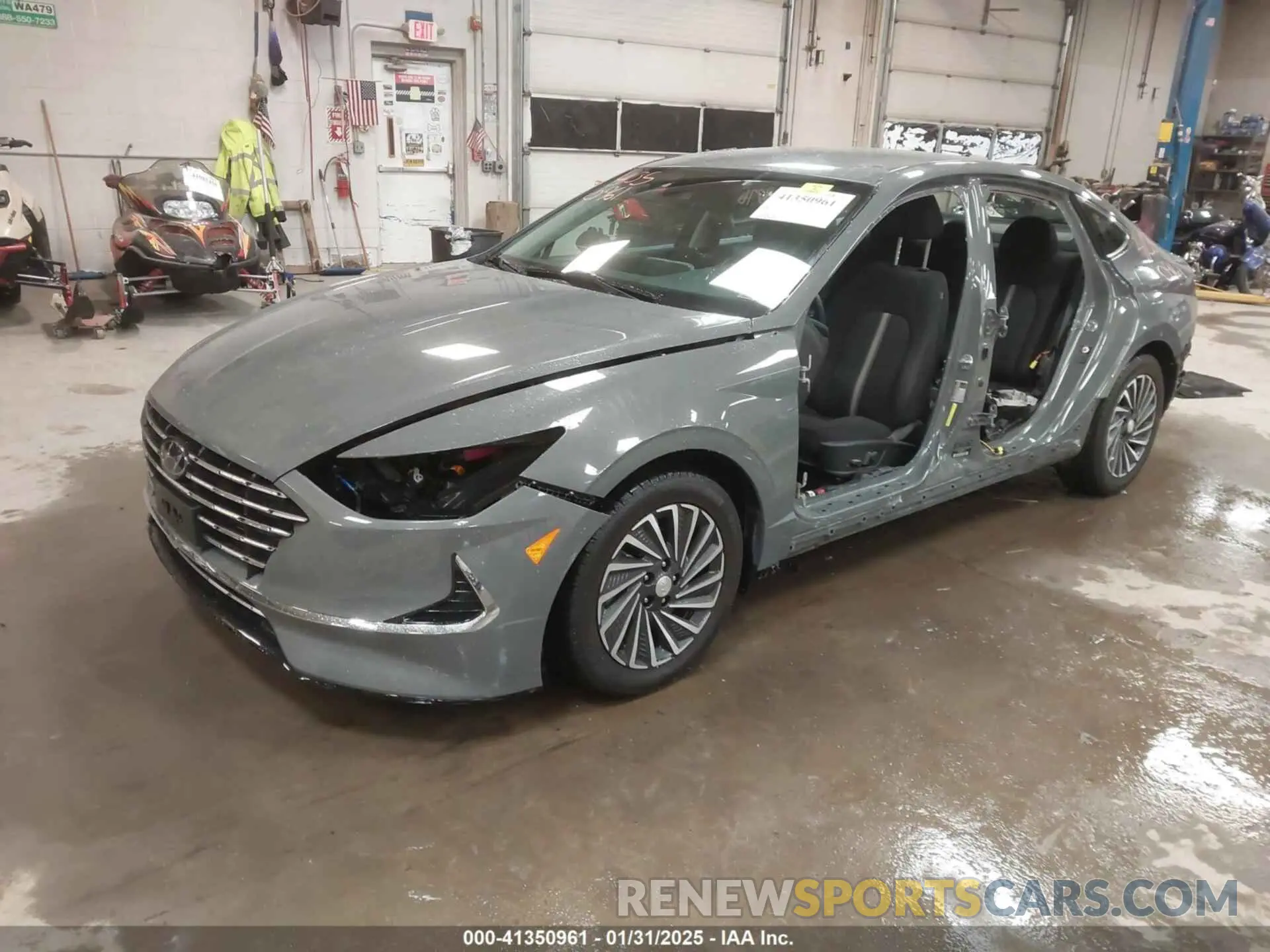 2 Photograph of a damaged car KMHL34JJ5NA047976 HYUNDAI SONATA HYBRID 2022