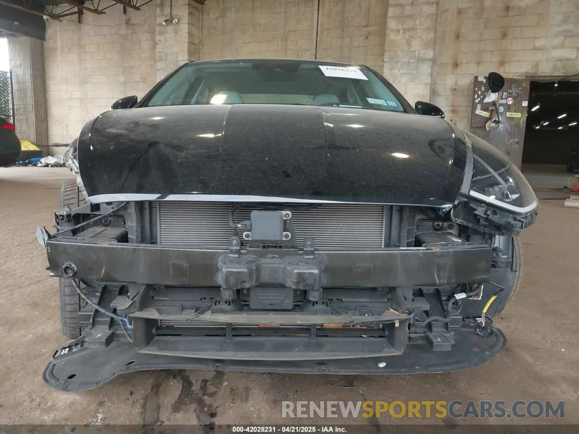 12 Photograph of a damaged car KMHL34JJ7NA042875 HYUNDAI SONATA HYBRID 2022