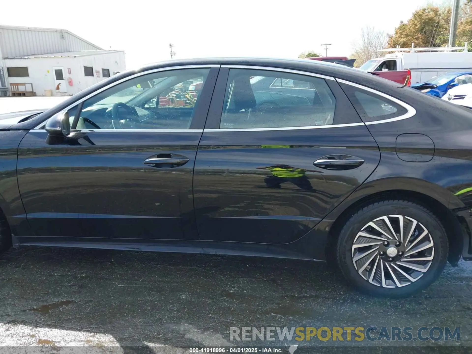 14 Photograph of a damaged car KMHL34JJ9NA045924 HYUNDAI SONATA HYBRID 2022