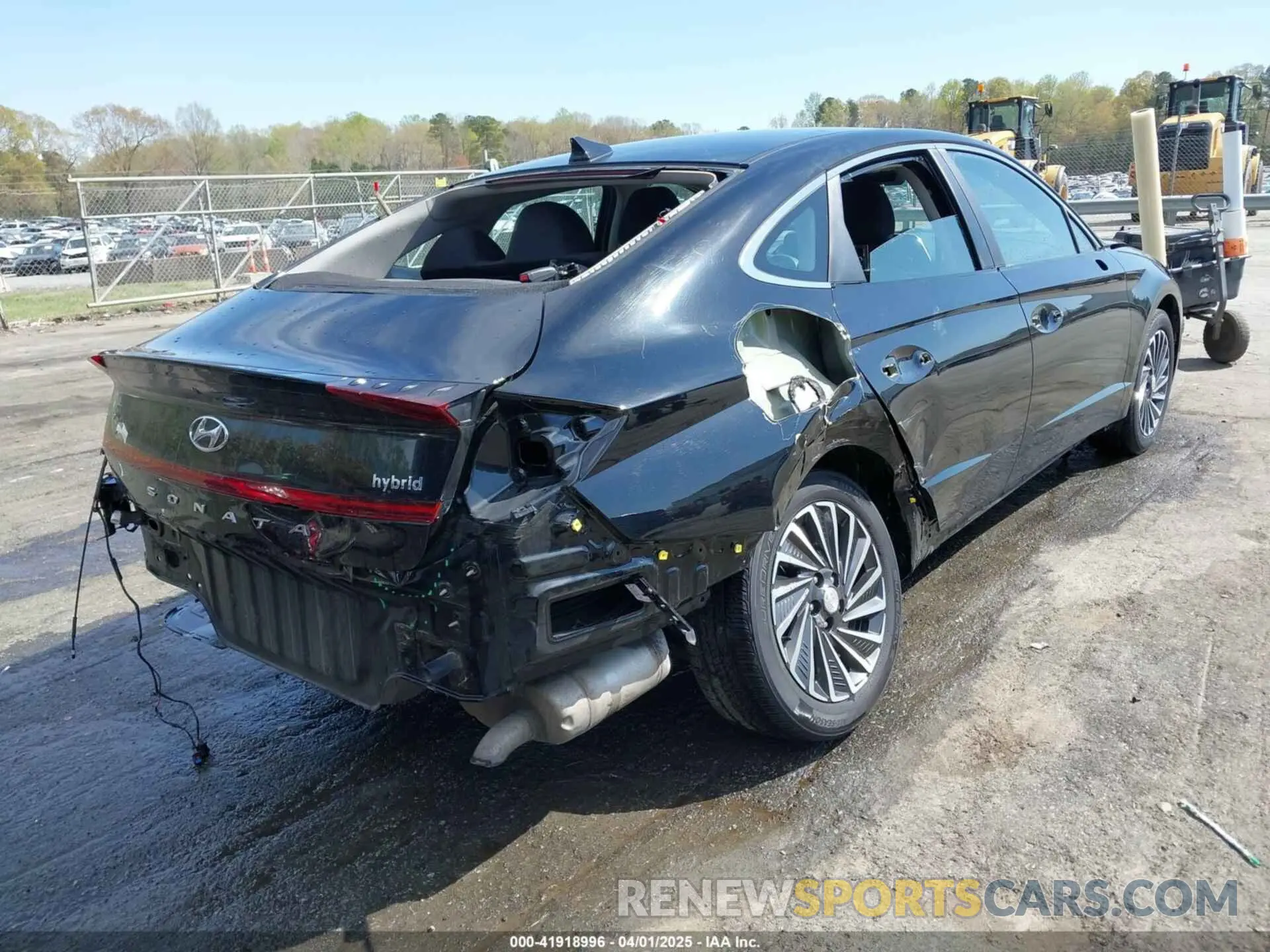 4 Photograph of a damaged car KMHL34JJ9NA045924 HYUNDAI SONATA HYBRID 2022
