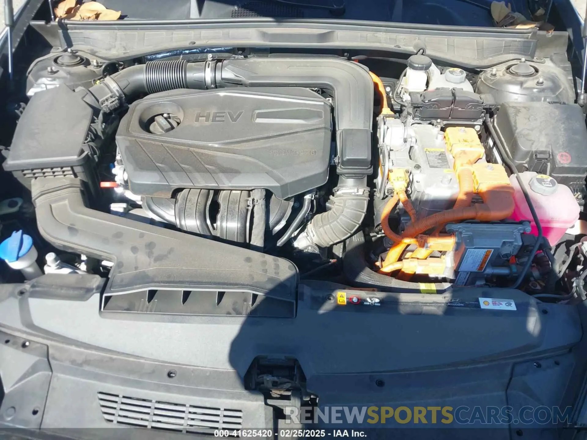 10 Photograph of a damaged car KMHL24JJ4PA055136 HYUNDAI SONATA HYBRID 2023