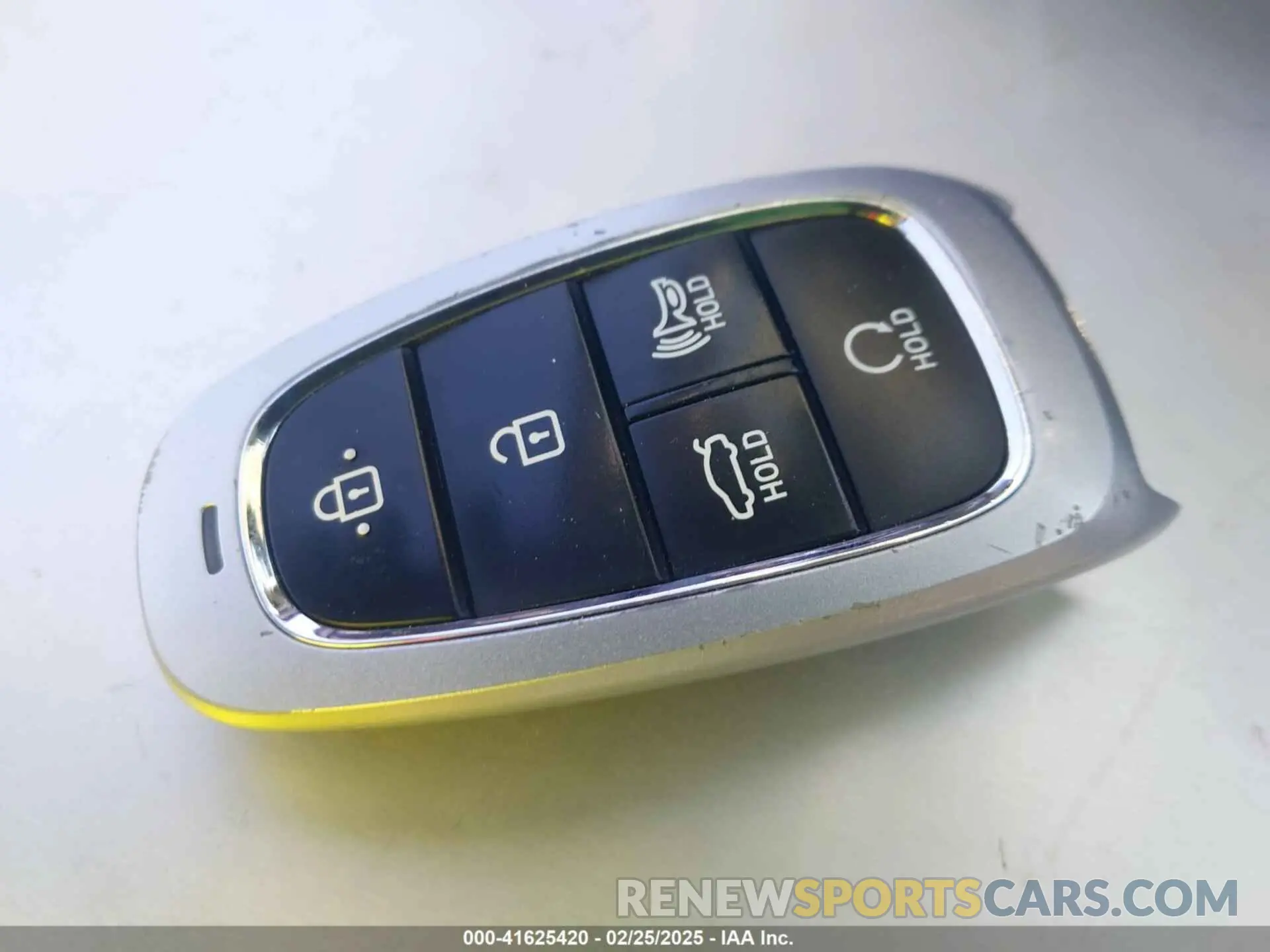 11 Photograph of a damaged car KMHL24JJ4PA055136 HYUNDAI SONATA HYBRID 2023