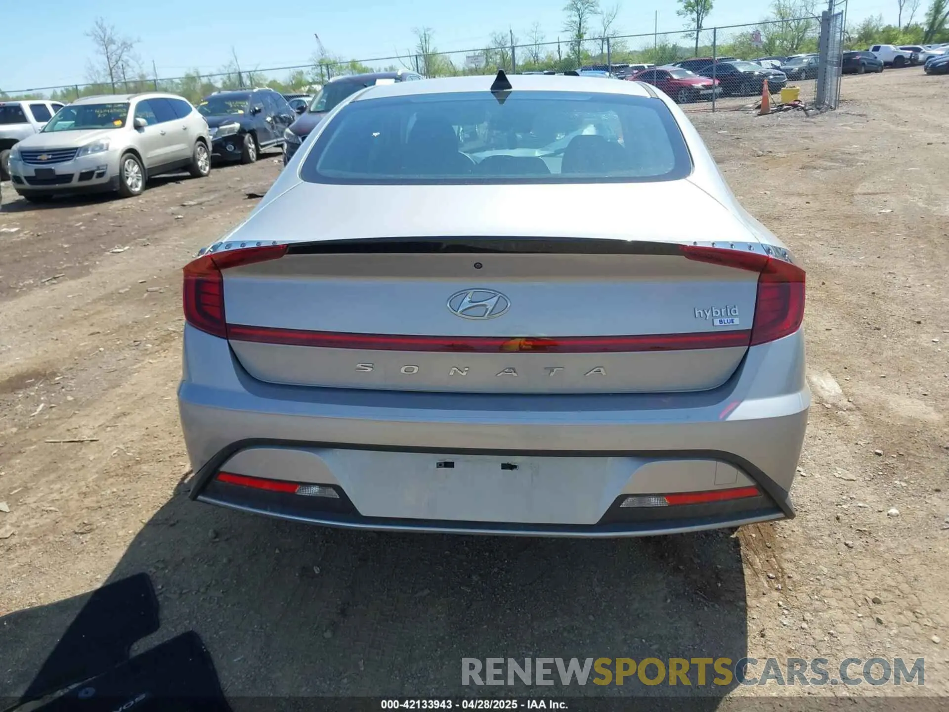 16 Photograph of a damaged car KMHL24JJ6PA060242 HYUNDAI SONATA HYBRID 2023