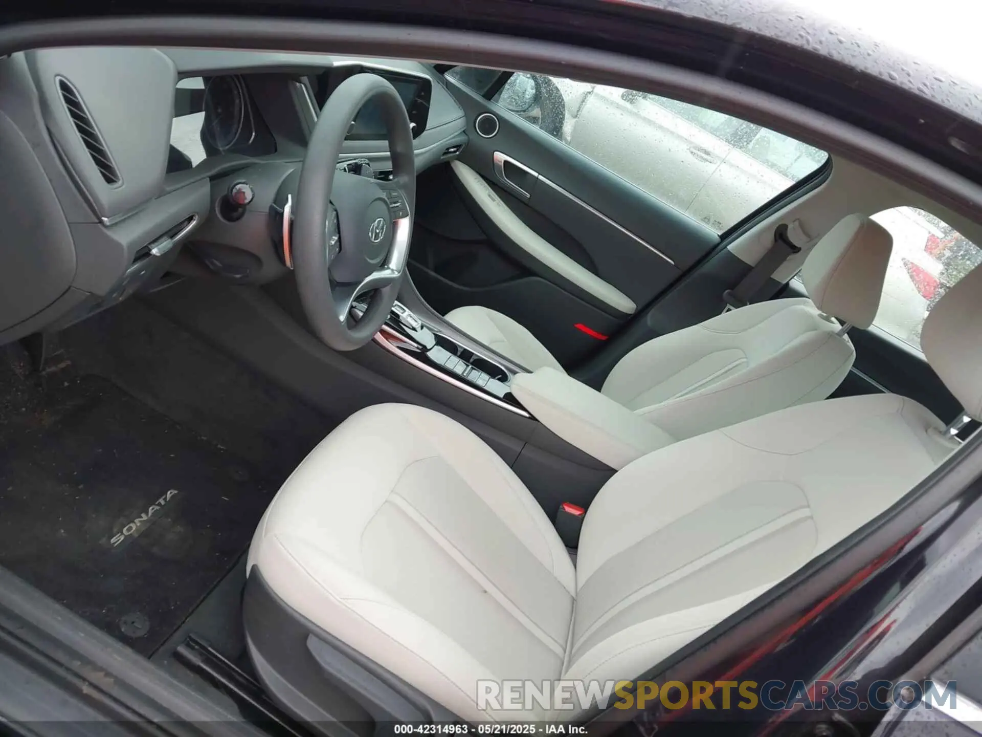 18 Photograph of a damaged car KMHL24JJ7PA059214 HYUNDAI SONATA HYBRID 2023