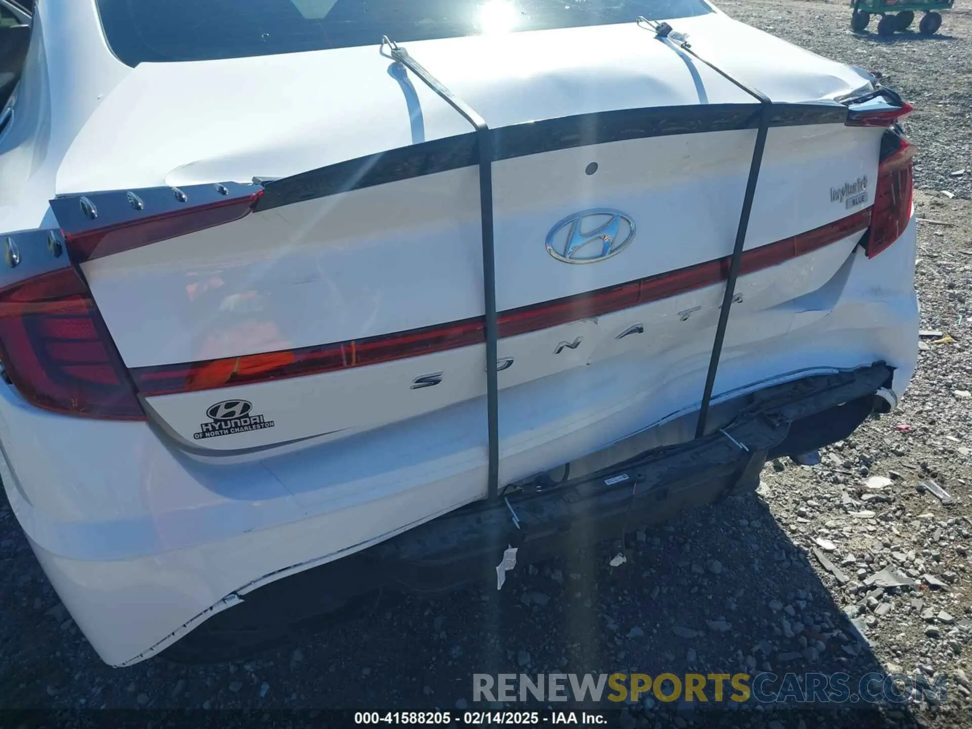 6 Photograph of a damaged car KMHL24JJ7PA069421 HYUNDAI SONATA HYBRID 2023