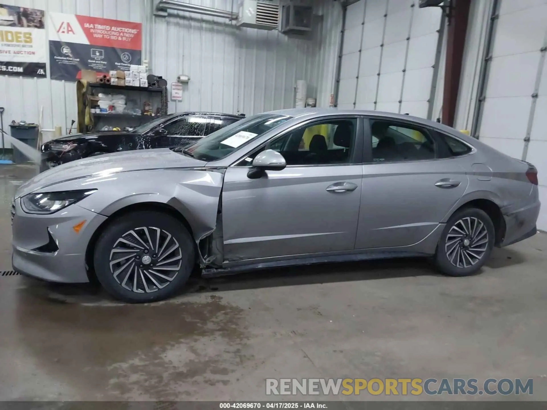 14 Photograph of a damaged car KMHL34JJ0PA055051 HYUNDAI SONATA HYBRID 2023