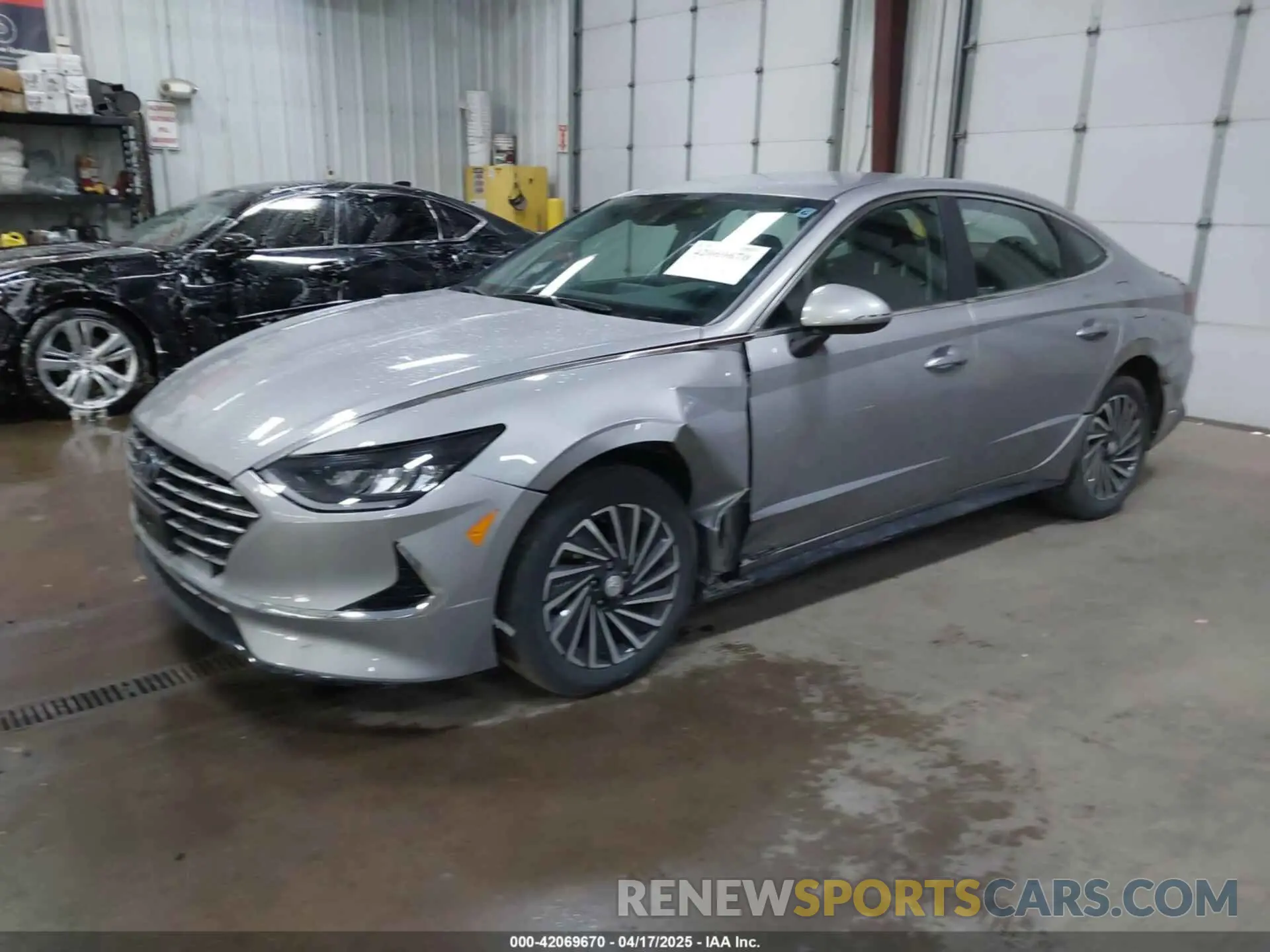 2 Photograph of a damaged car KMHL34JJ0PA055051 HYUNDAI SONATA HYBRID 2023