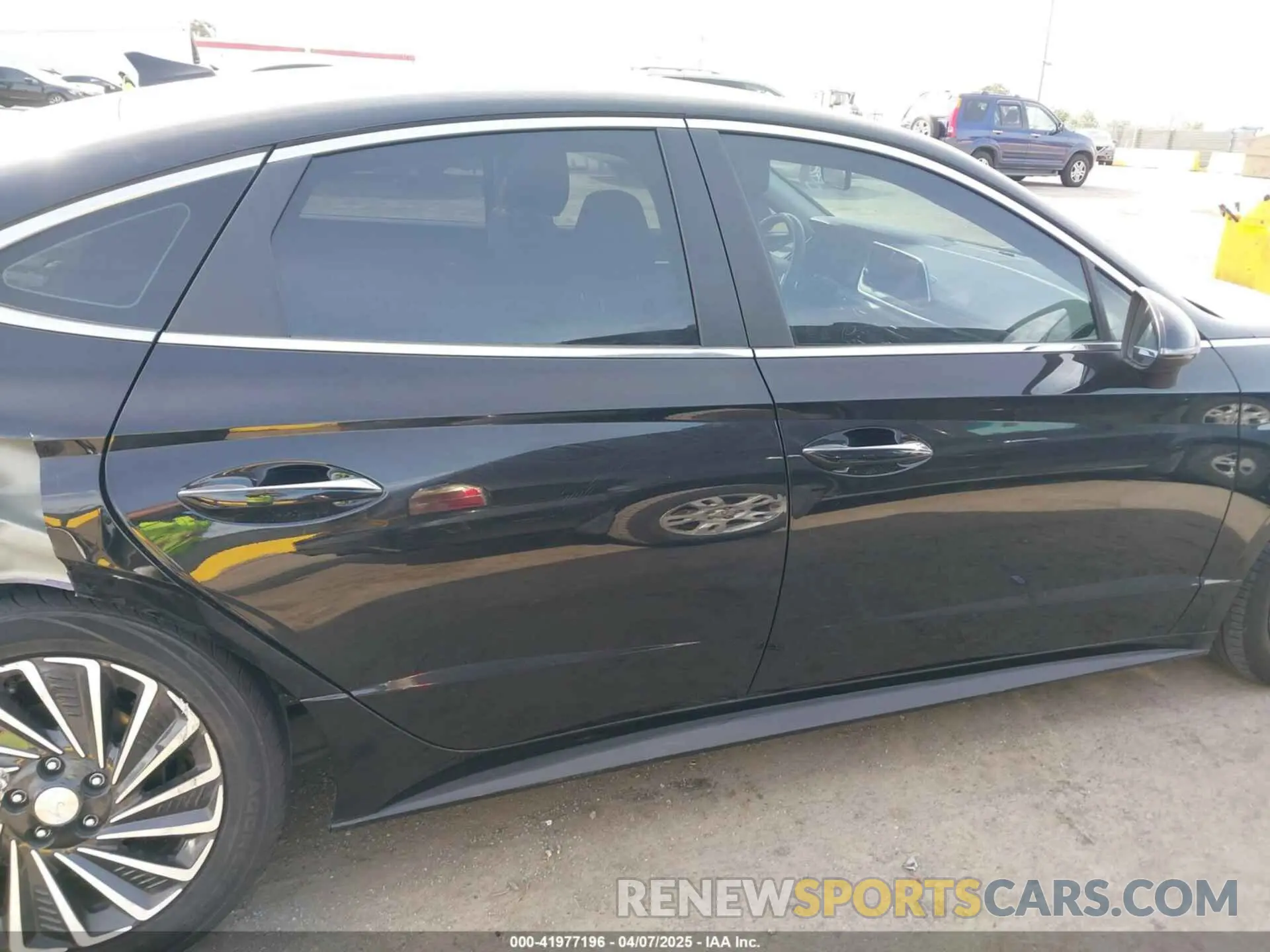 13 Photograph of a damaged car KMHL34JJ7PA064149 HYUNDAI SONATA HYBRID 2023