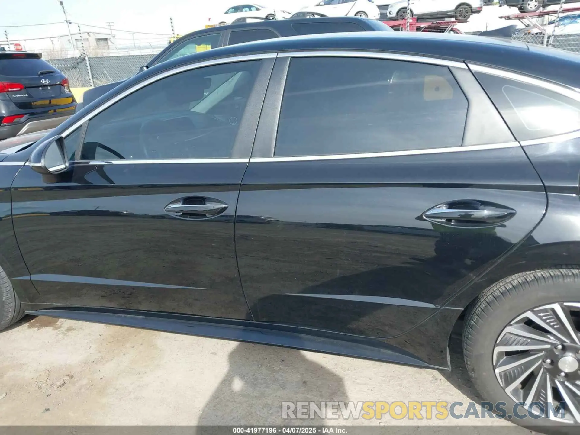14 Photograph of a damaged car KMHL34JJ7PA064149 HYUNDAI SONATA HYBRID 2023