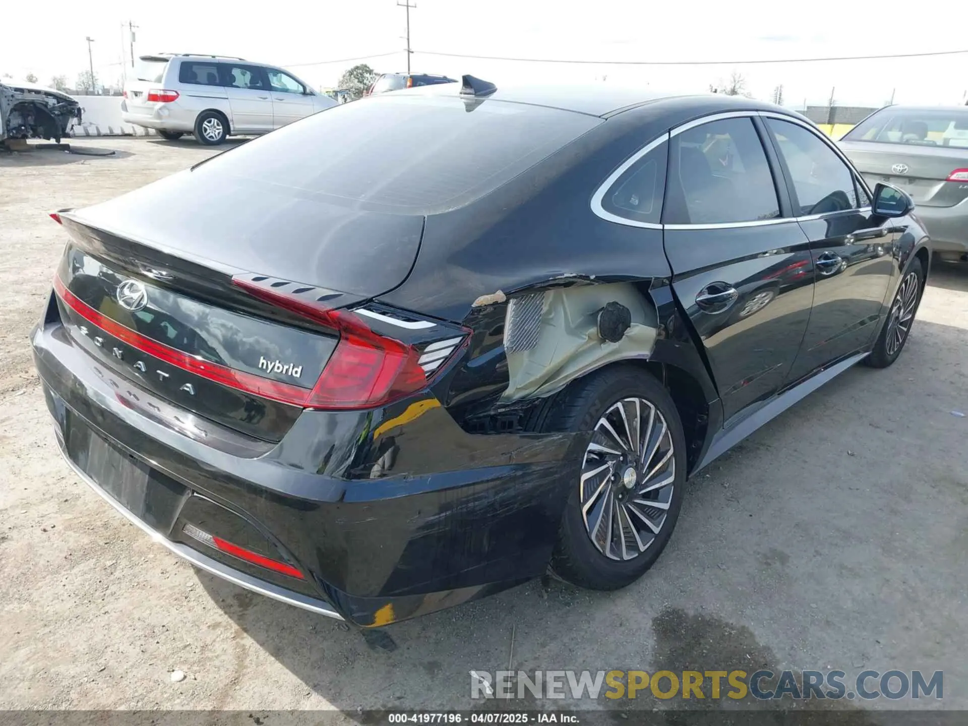 4 Photograph of a damaged car KMHL34JJ7PA064149 HYUNDAI SONATA HYBRID 2023