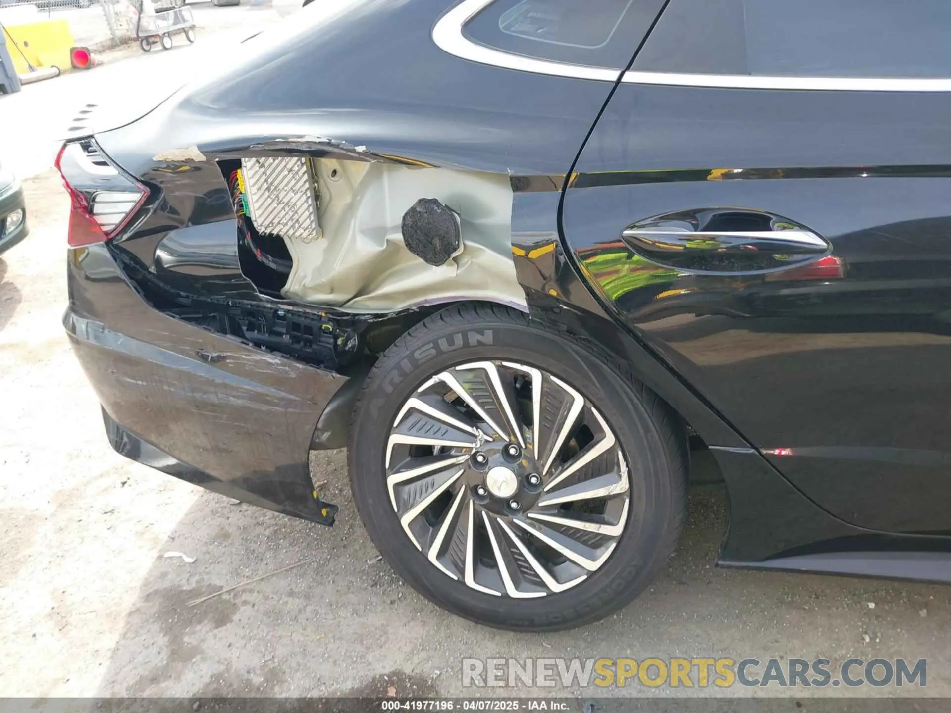 6 Photograph of a damaged car KMHL34JJ7PA064149 HYUNDAI SONATA HYBRID 2023