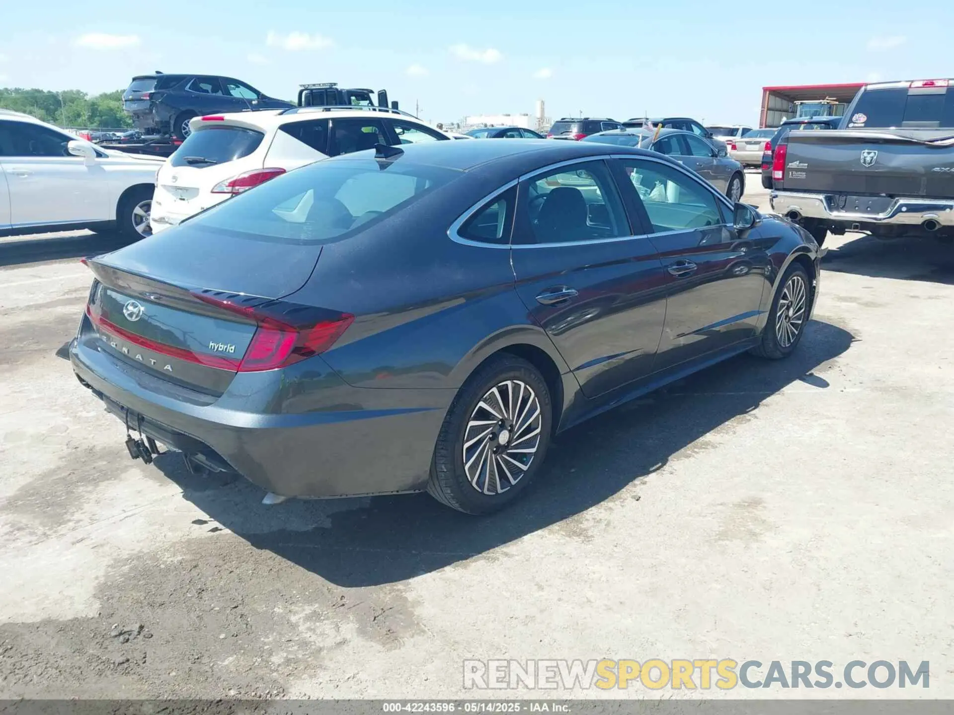 4 Photograph of a damaged car KMHL34JJXPA075050 HYUNDAI SONATA HYBRID 2023