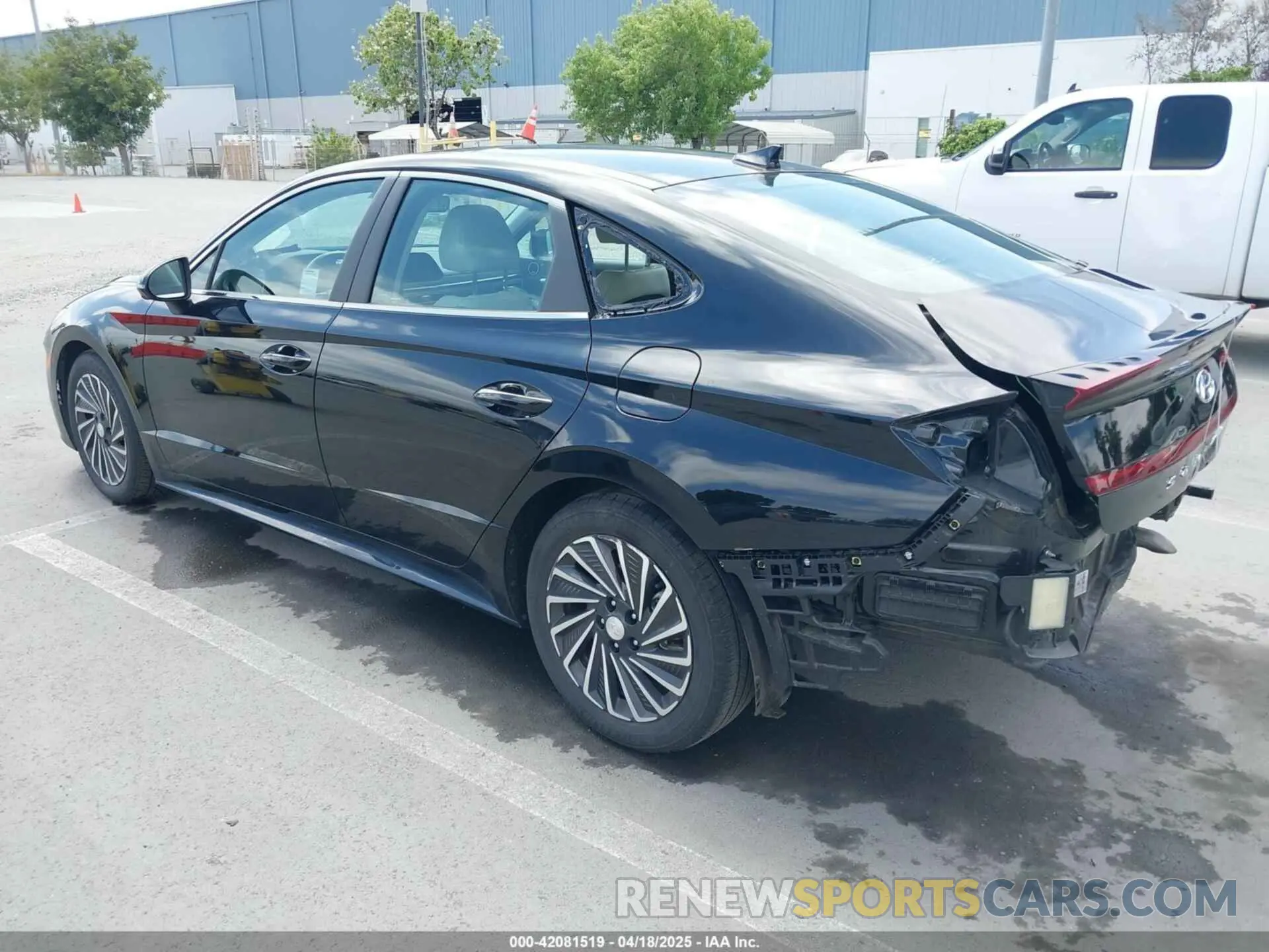 3 Photograph of a damaged car KMHL54JJ0PA061460 HYUNDAI SONATA HYBRID 2023