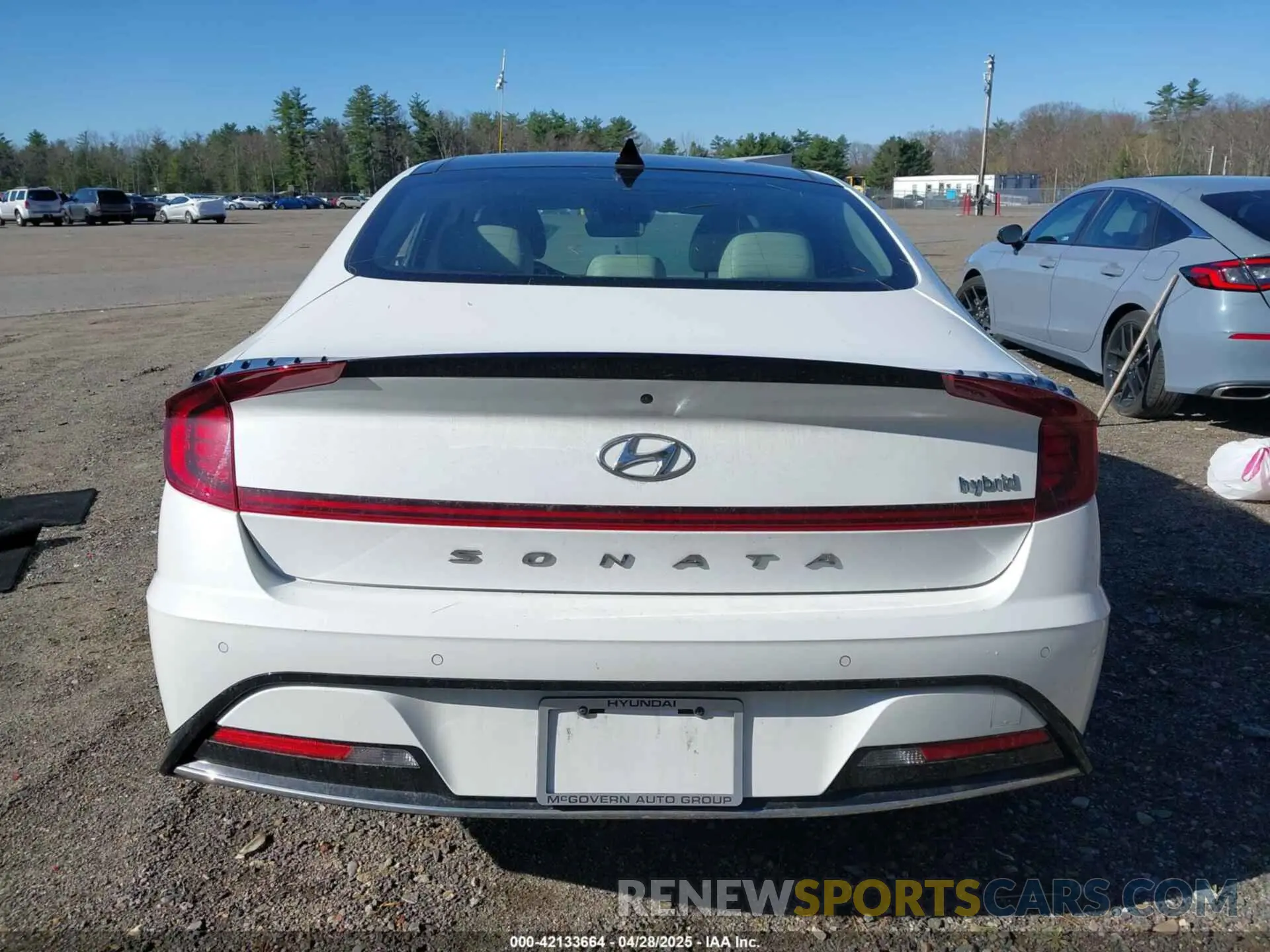 17 Photograph of a damaged car KMHL54JJ0PA066013 HYUNDAI SONATA HYBRID 2023