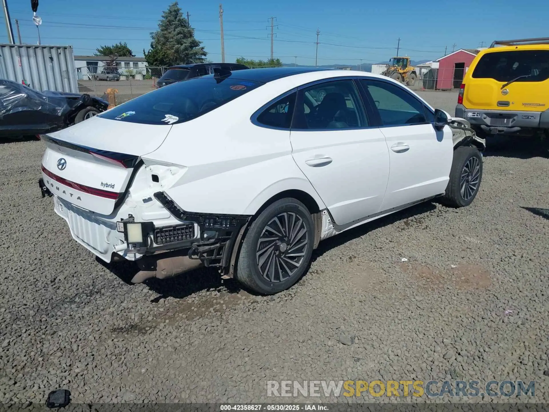 4 Photograph of a damaged car KMHL54JJ6PA080112 HYUNDAI SONATA HYBRID 2023