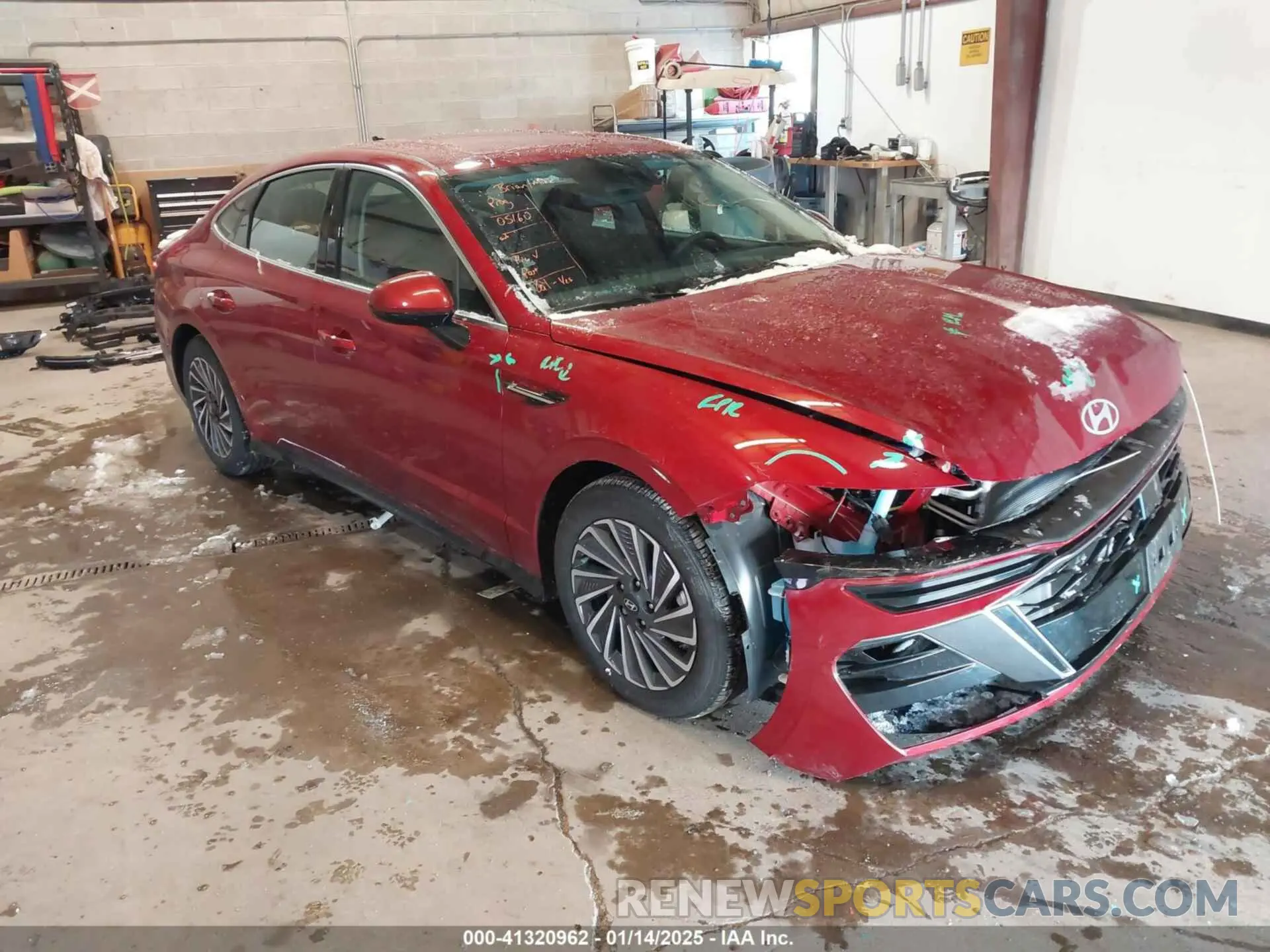 1 Photograph of a damaged car KMHL34JJ1RA087607 HYUNDAI SONATA HYBRID 2024