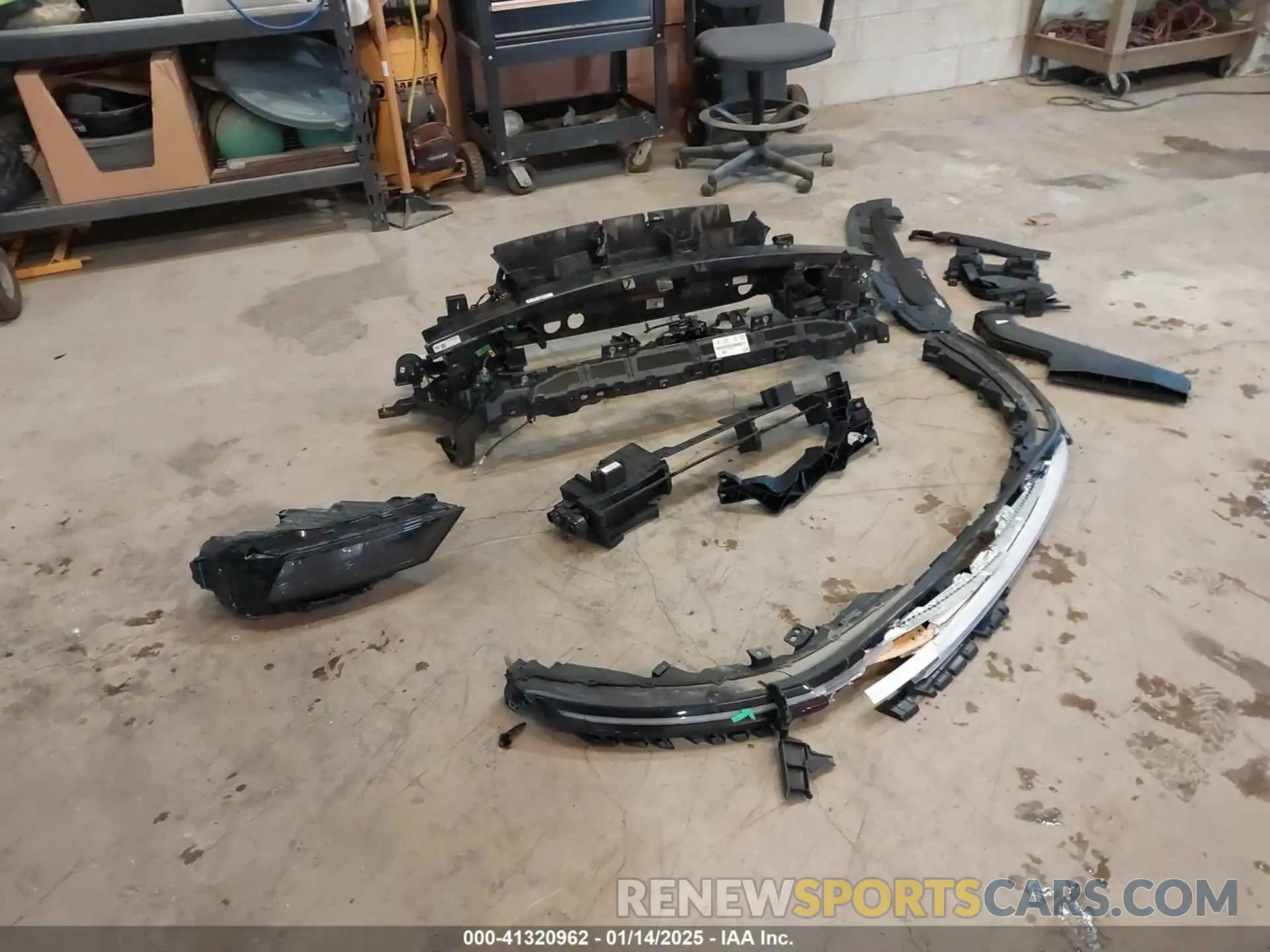 12 Photograph of a damaged car KMHL34JJ1RA087607 HYUNDAI SONATA HYBRID 2024