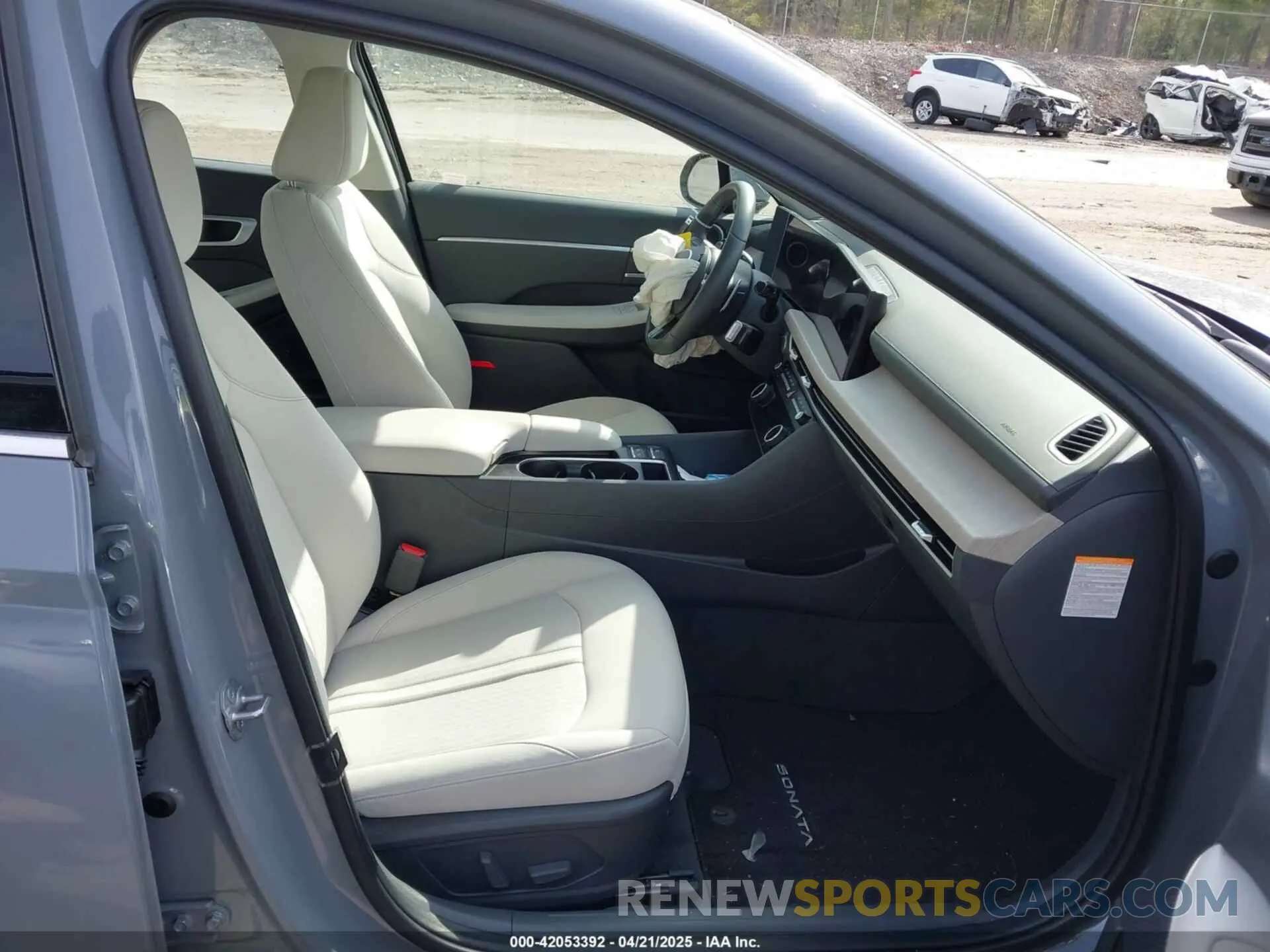 5 Photograph of a damaged car KMHL34JJ1RA100694 HYUNDAI SONATA HYBRID 2024