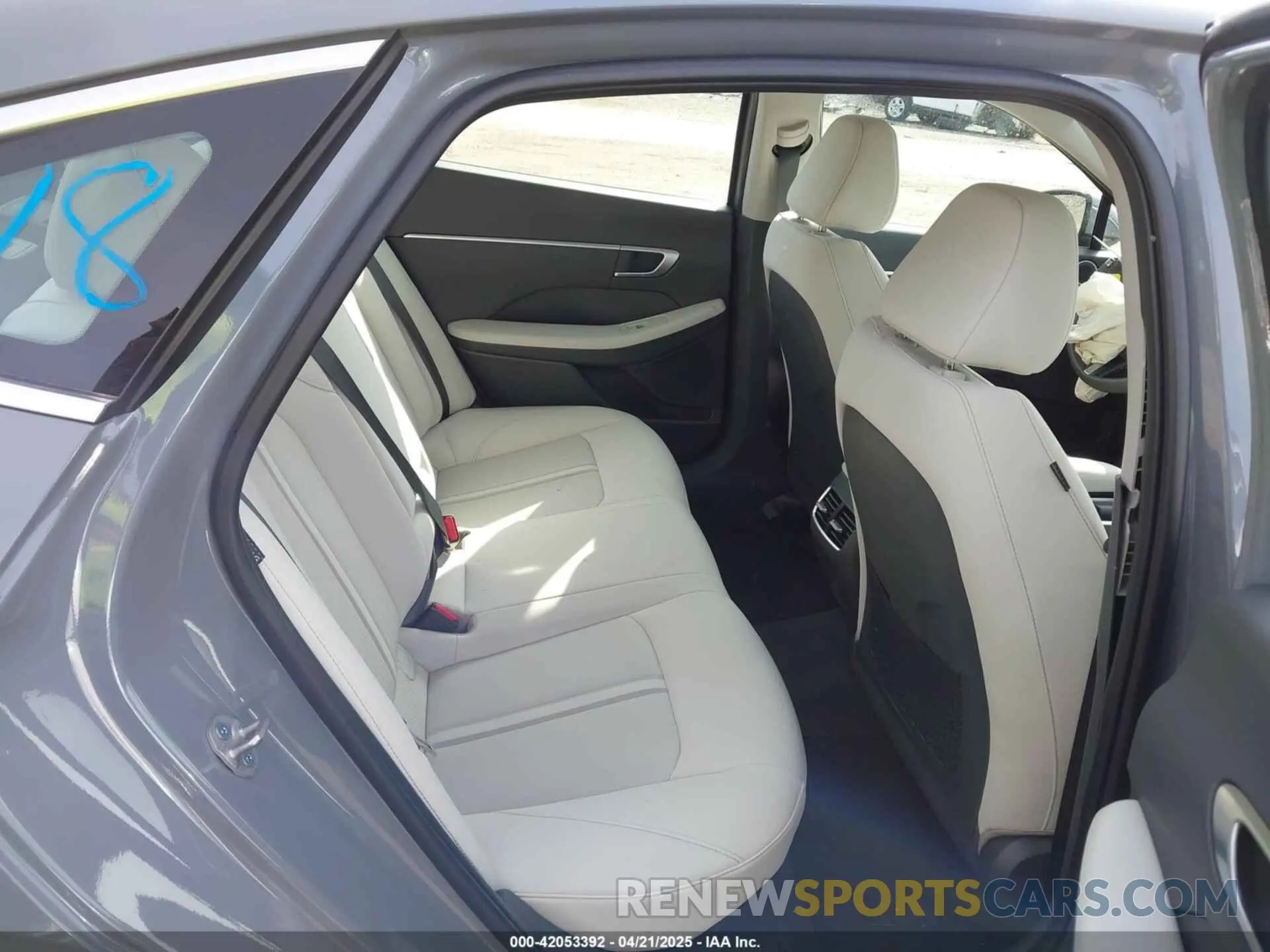 8 Photograph of a damaged car KMHL34JJ1RA100694 HYUNDAI SONATA HYBRID 2024