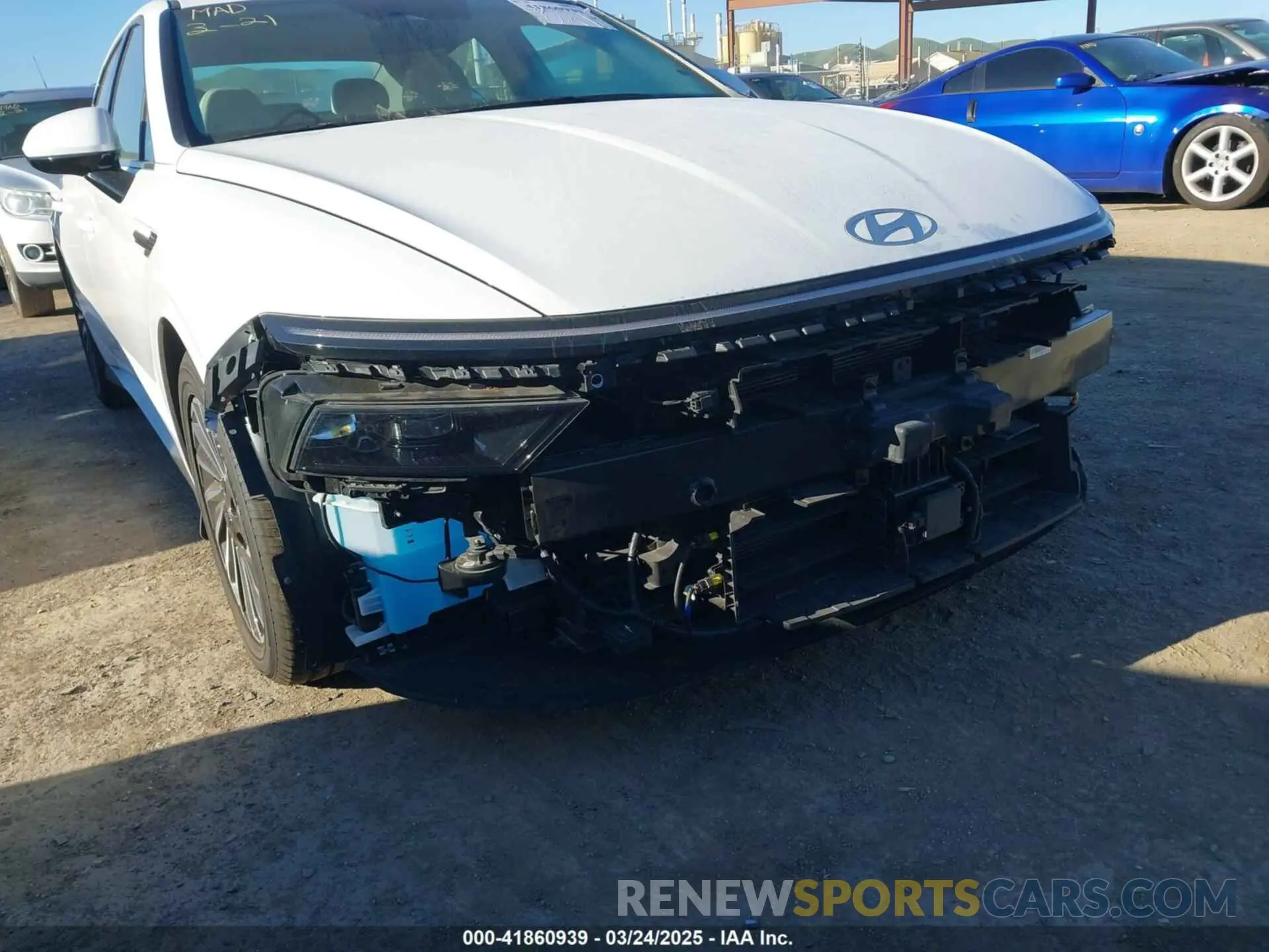 18 Photograph of a damaged car KMHL34JJ2RA086417 HYUNDAI SONATA HYBRID 2024