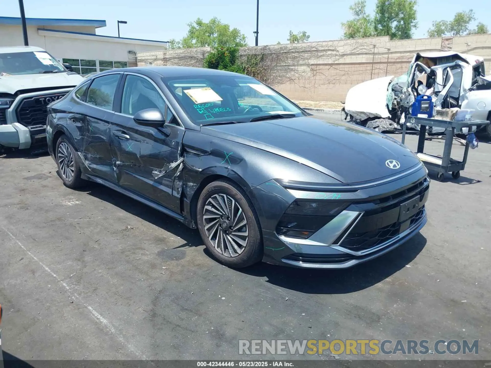 1 Photograph of a damaged car KMHL34JJ5RA097329 HYUNDAI SONATA HYBRID 2024
