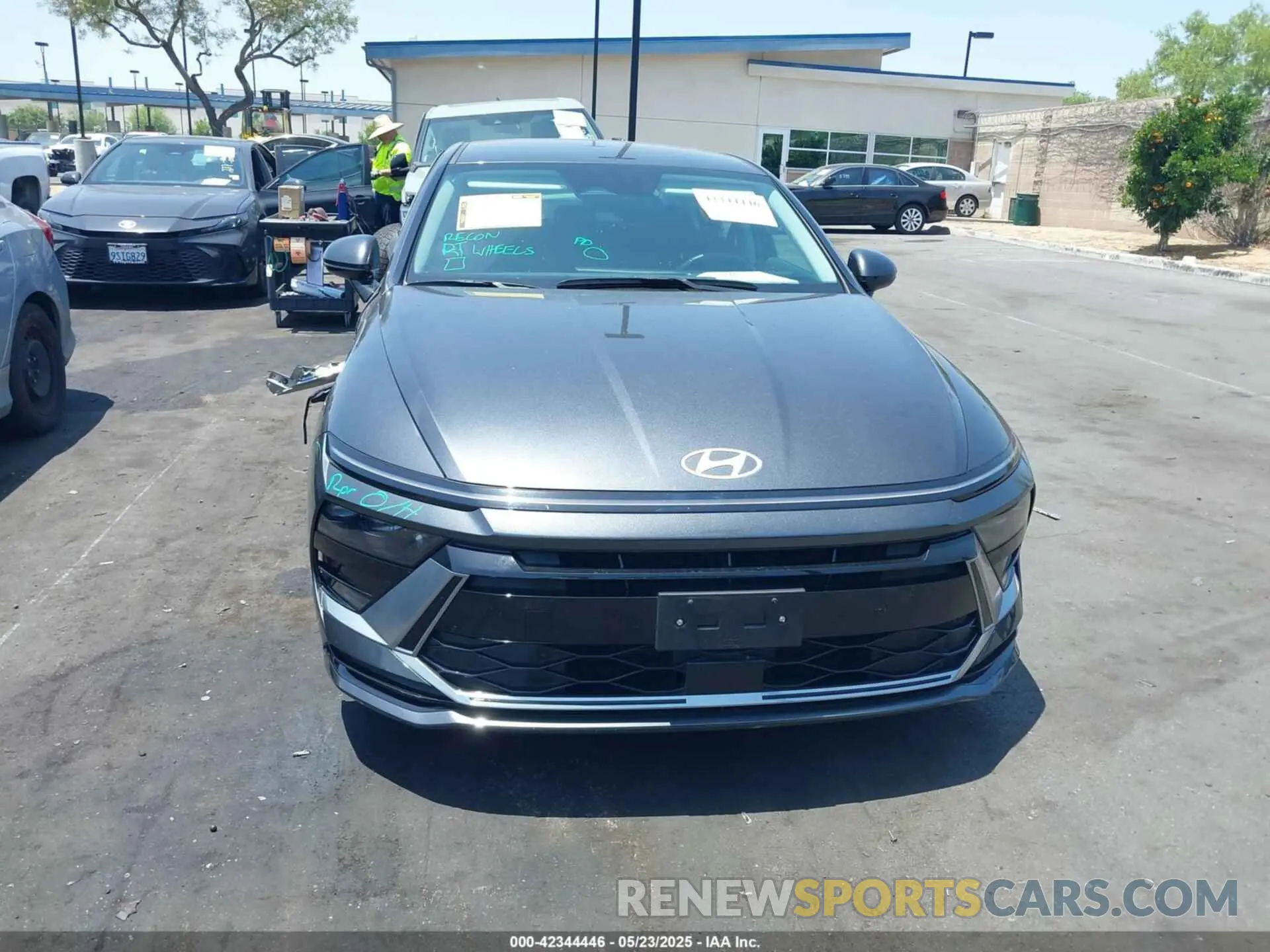 12 Photograph of a damaged car KMHL34JJ5RA097329 HYUNDAI SONATA HYBRID 2024