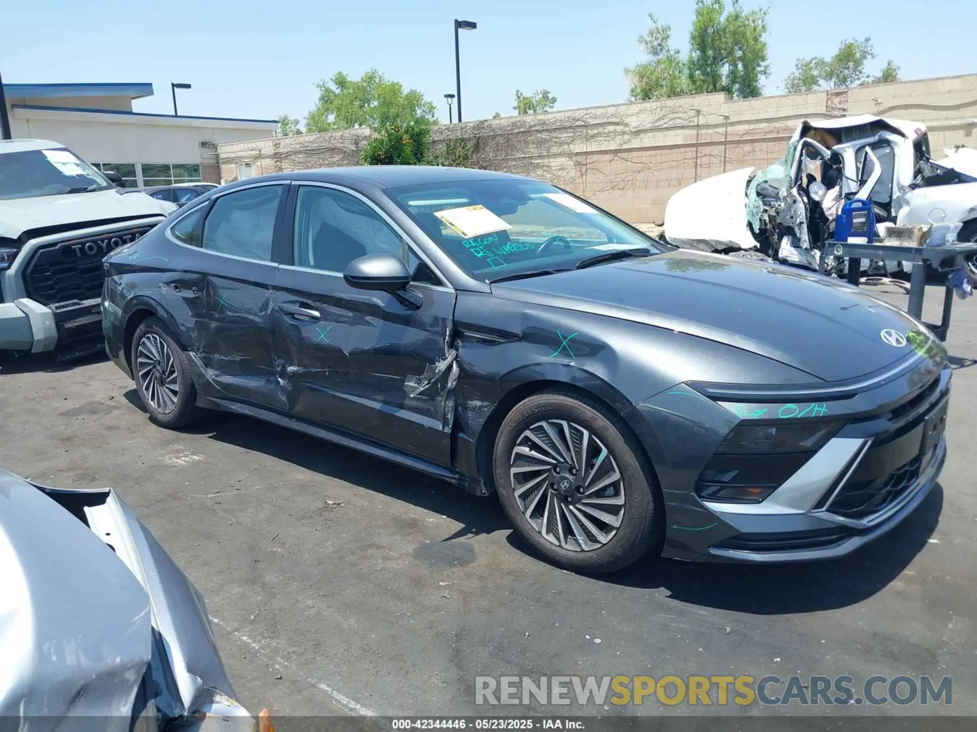 13 Photograph of a damaged car KMHL34JJ5RA097329 HYUNDAI SONATA HYBRID 2024