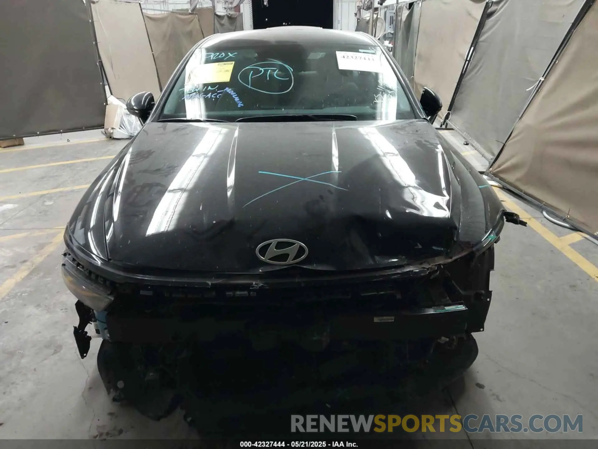 12 Photograph of a damaged car KMHL34JJ9RA087581 HYUNDAI SONATA HYBRID 2024