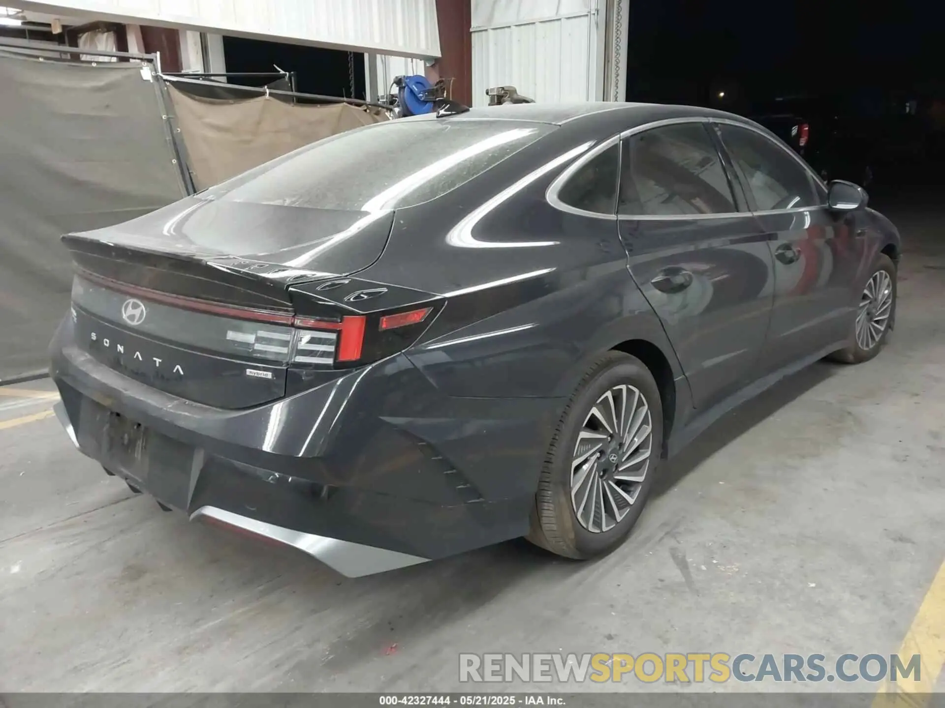 4 Photograph of a damaged car KMHL34JJ9RA087581 HYUNDAI SONATA HYBRID 2024
