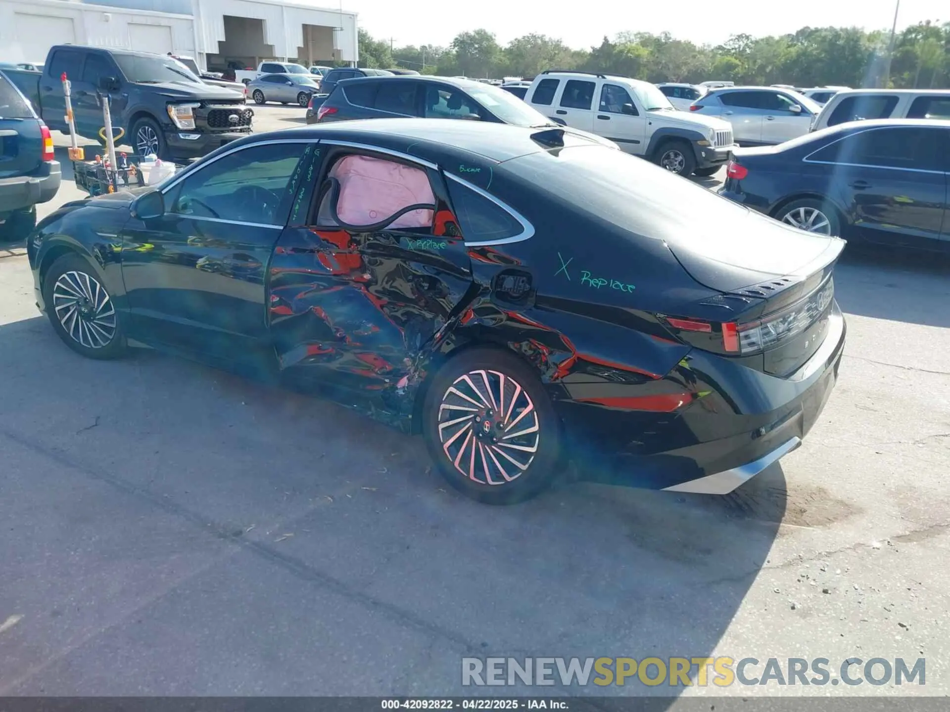 3 Photograph of a damaged car KMHL34JJ9RA091856 HYUNDAI SONATA HYBRID 2024