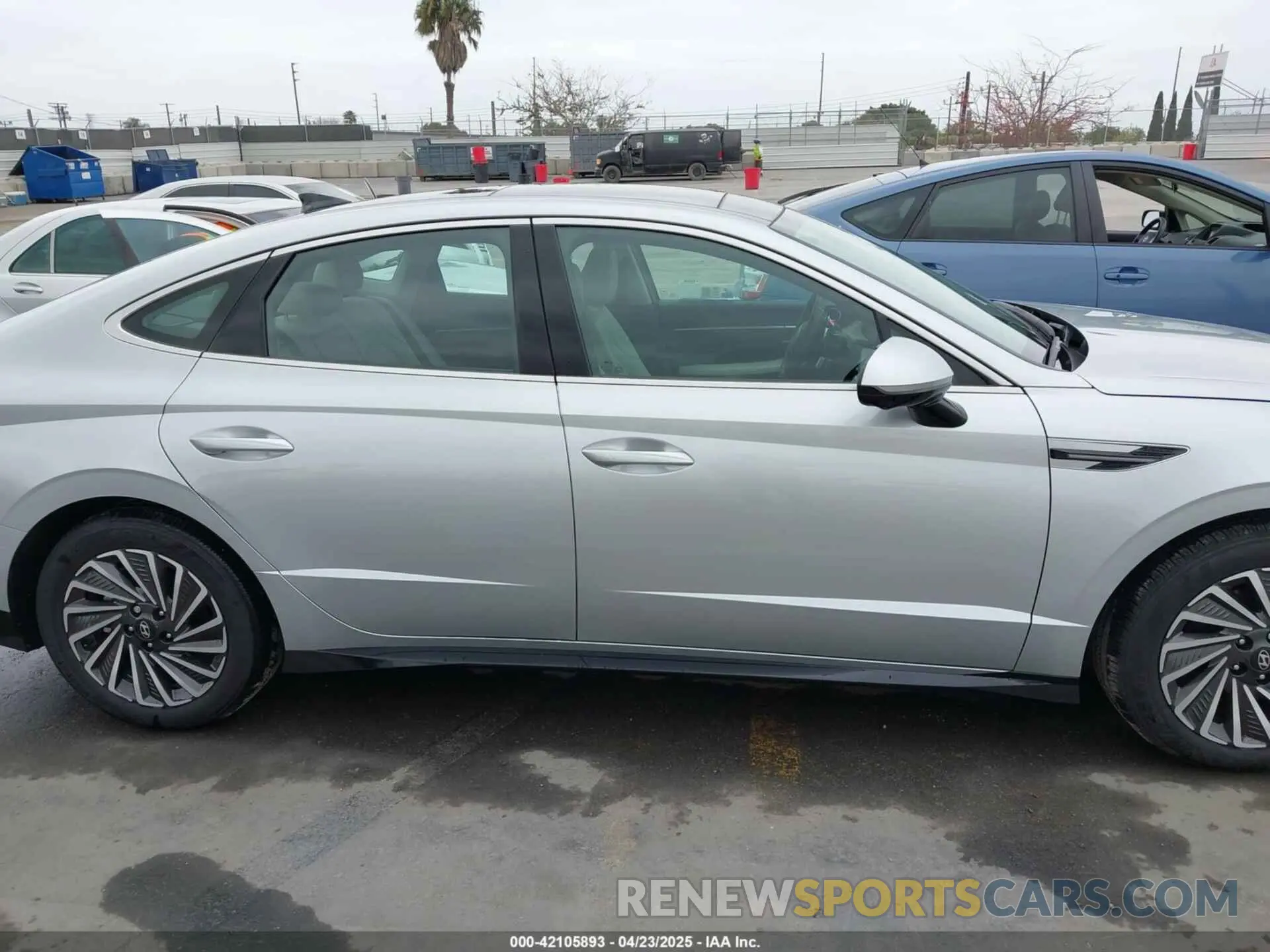 14 Photograph of a damaged car KMHL54JJ4RA088051 HYUNDAI SONATA HYBRID 2024