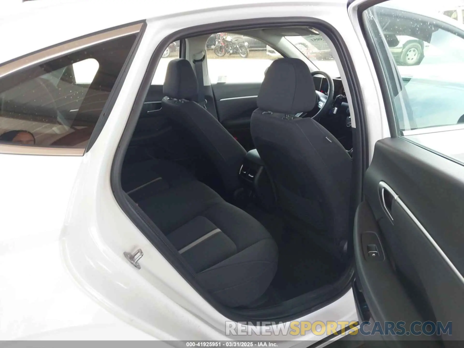 8 Photograph of a damaged car KMHL34JJ0SA108999 HYUNDAI SONATA HYBRID 2025